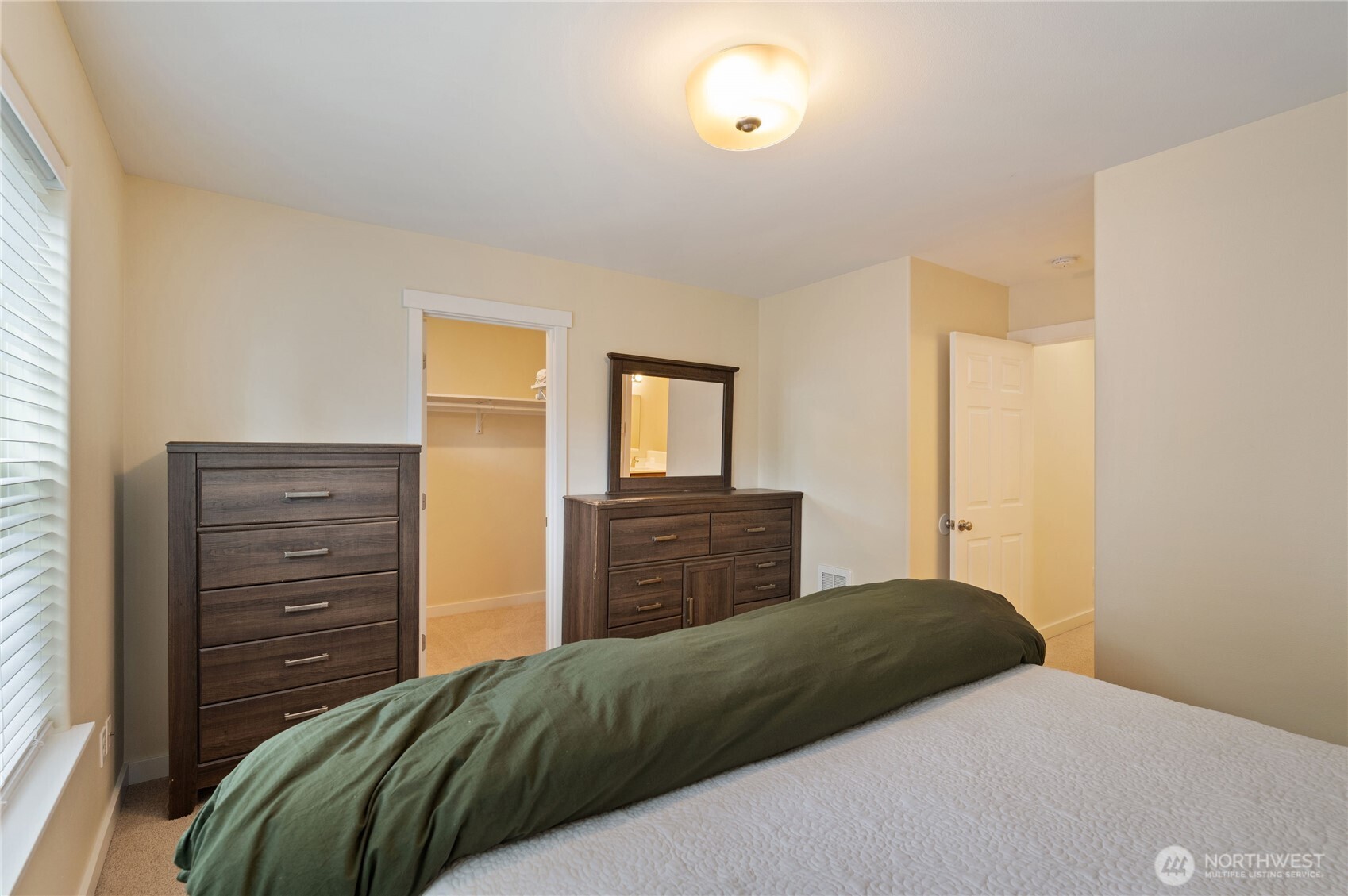 10612 NE Kingston Meadows Circle