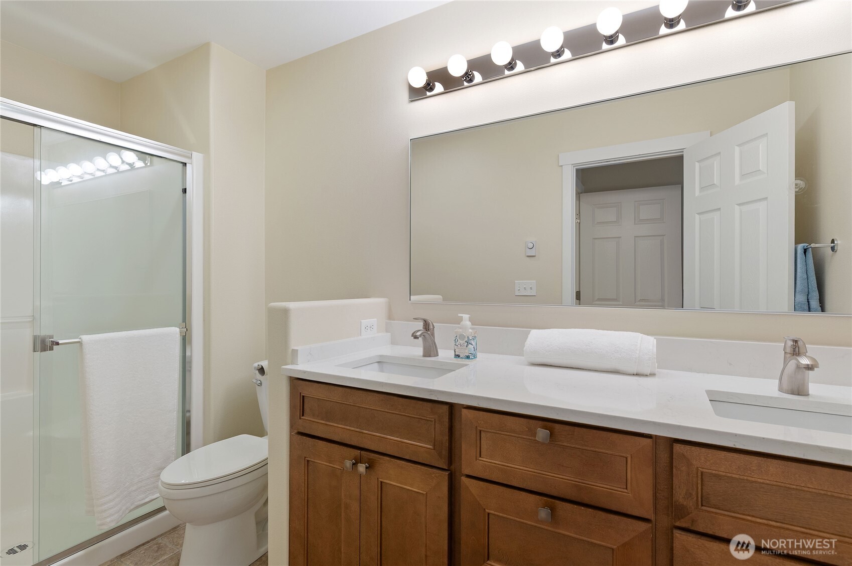 10612 NE Kingston Meadows Circle