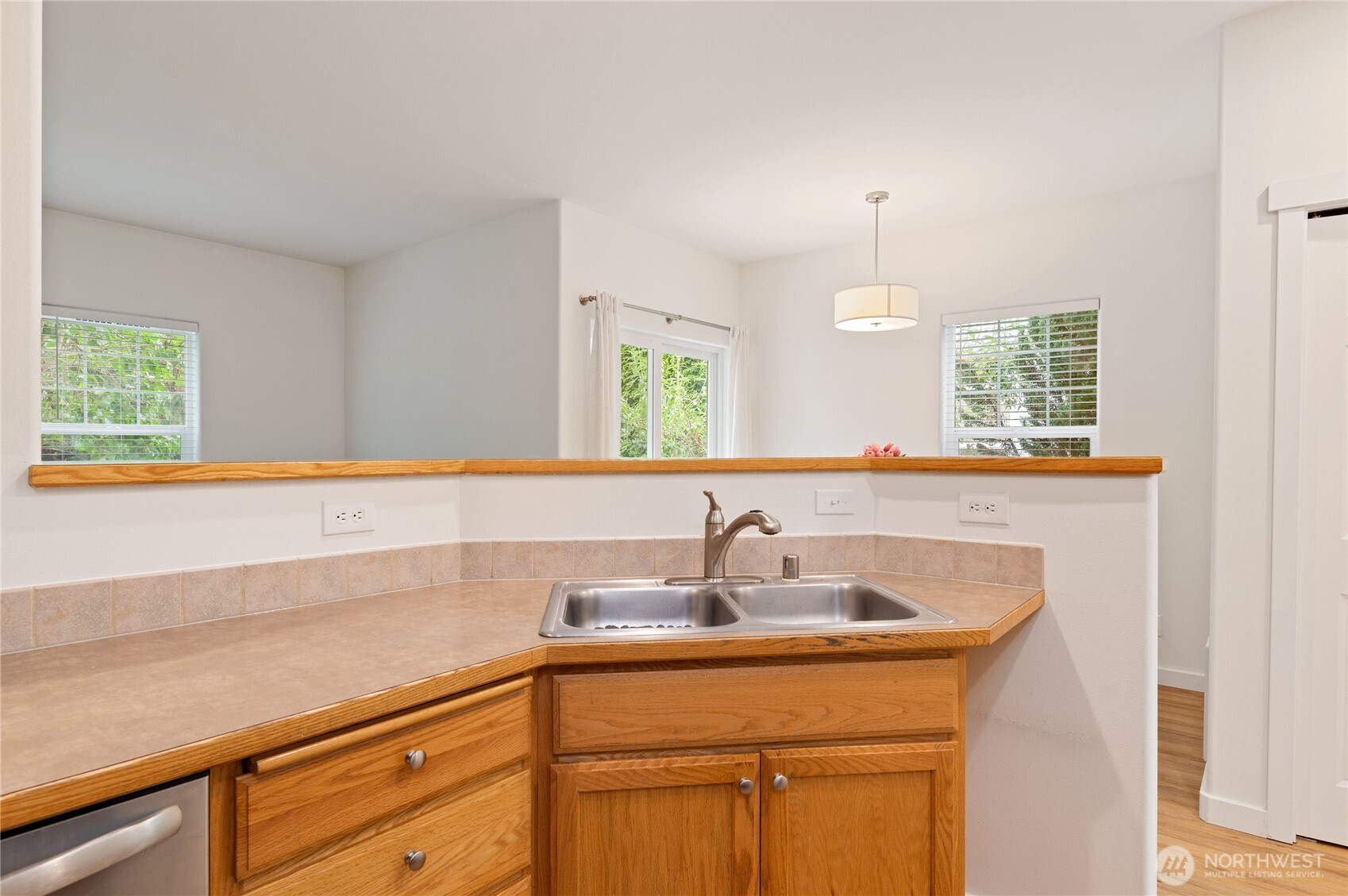 10612 NE Kingston Meadows Circle