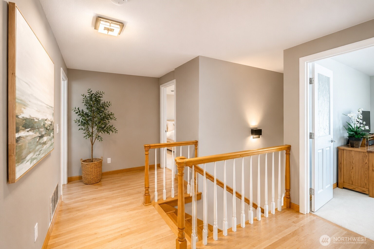 8614 Zircon Drive SW