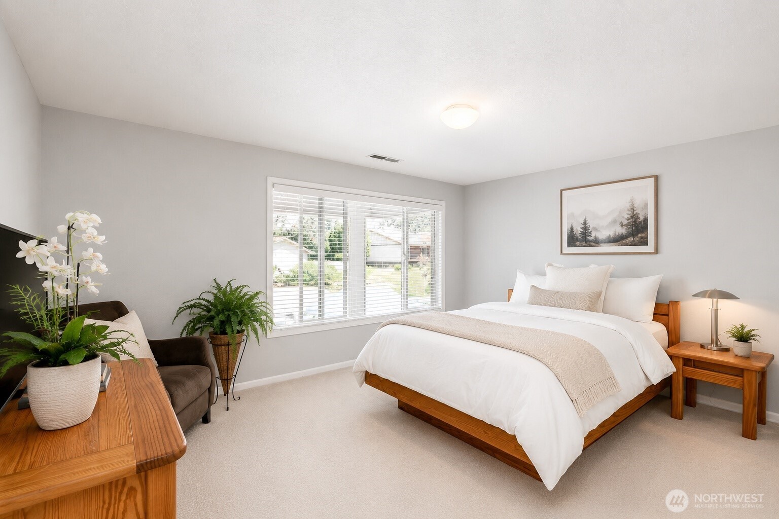 8614 Zircon Drive SW