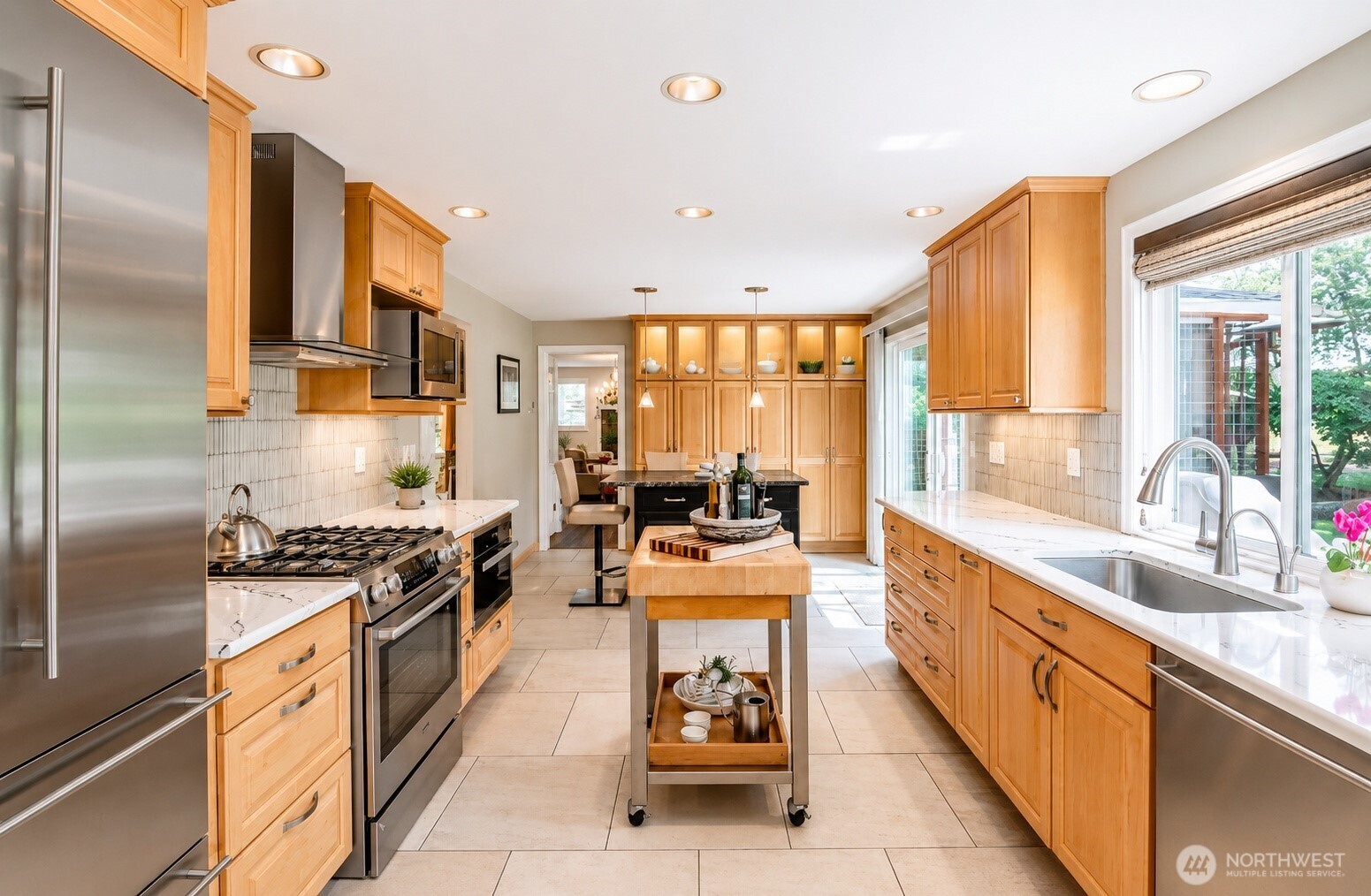 8614 Zircon Drive SW