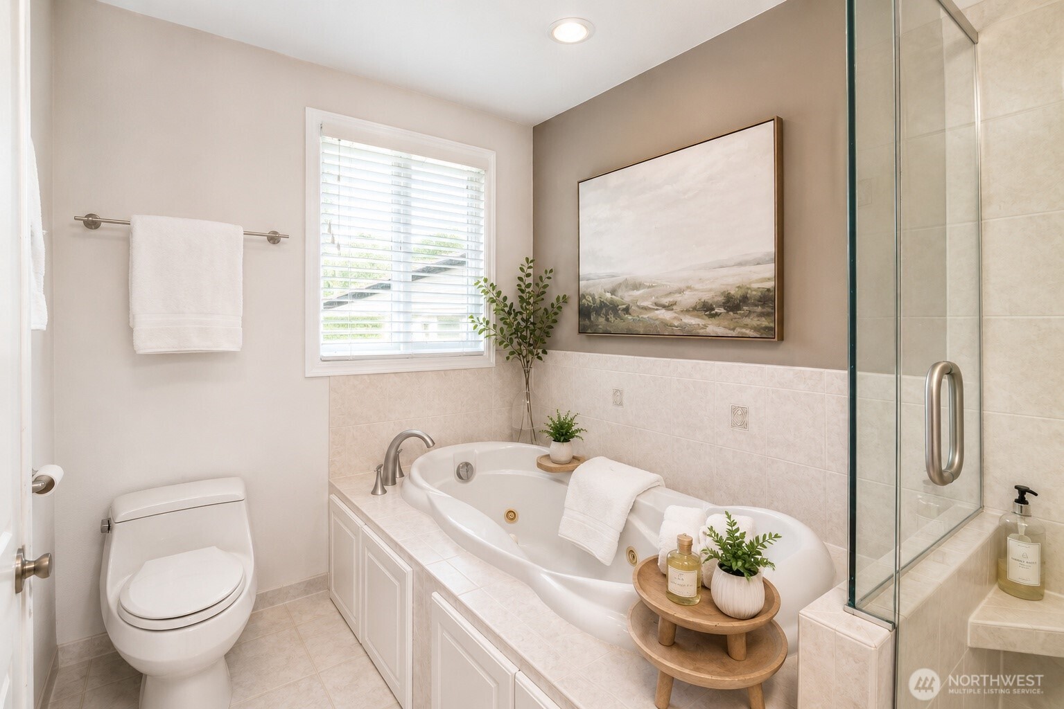 8614 Zircon Drive SW