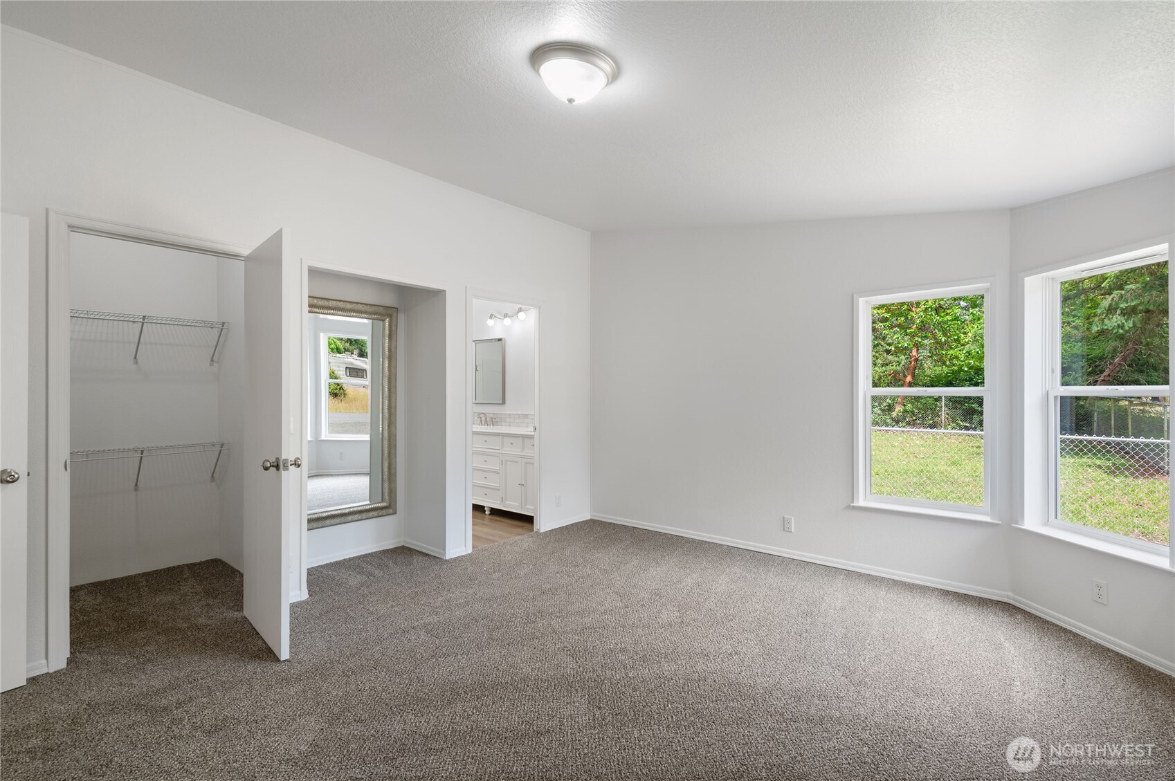 21 E Willopa Road
