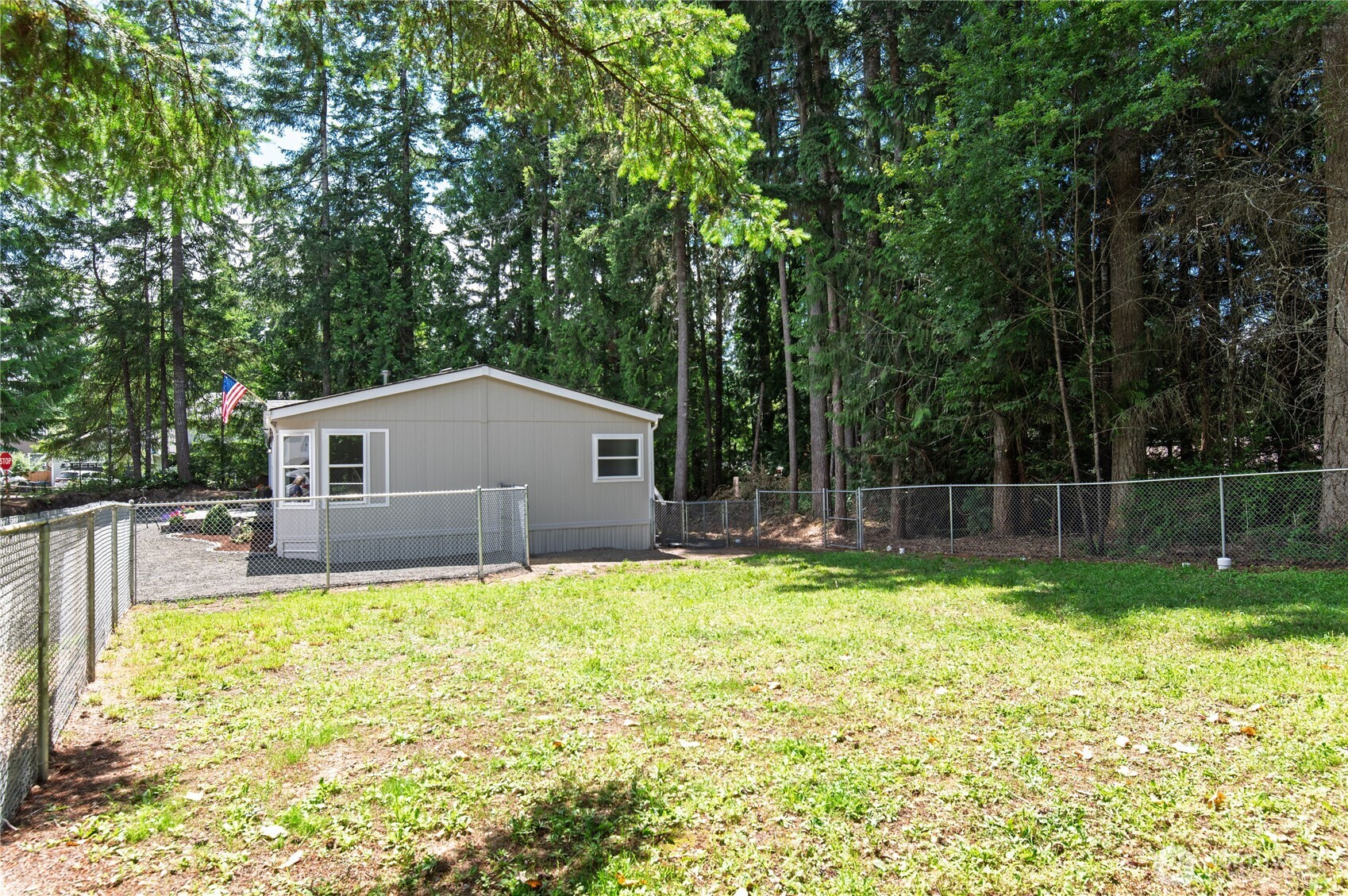 21 E Willopa Road