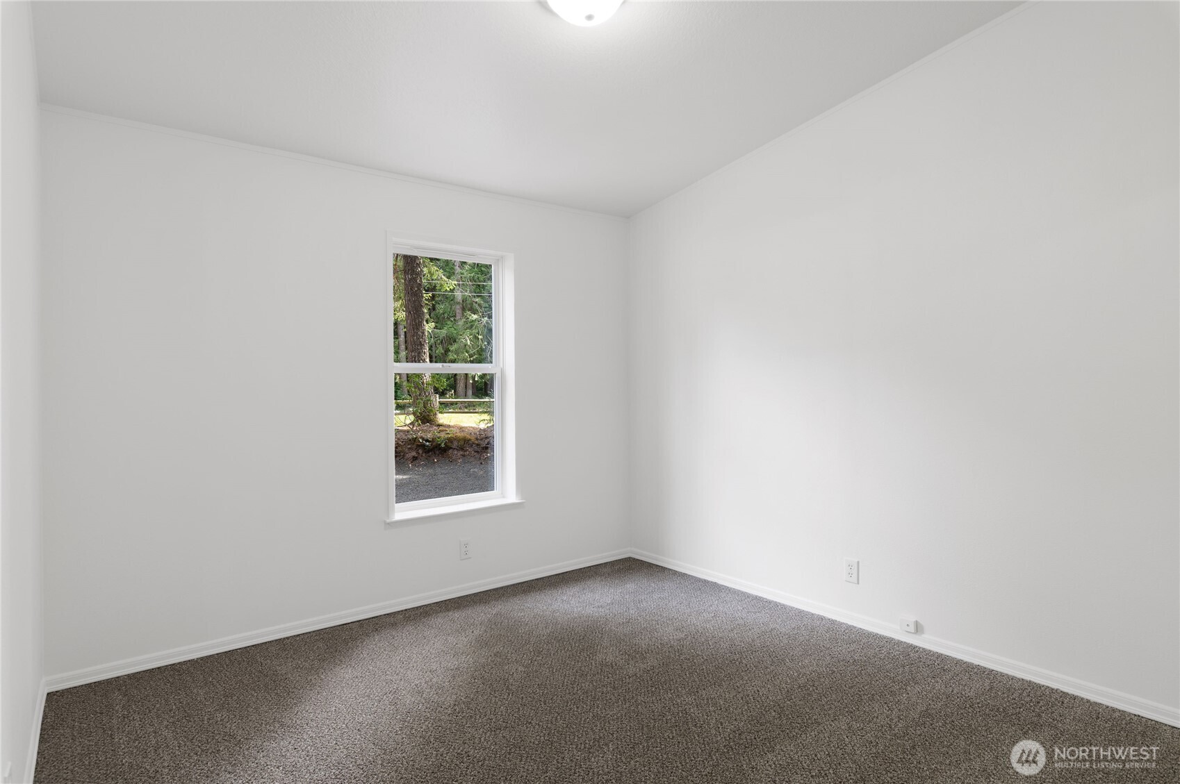 21 E Willopa Road