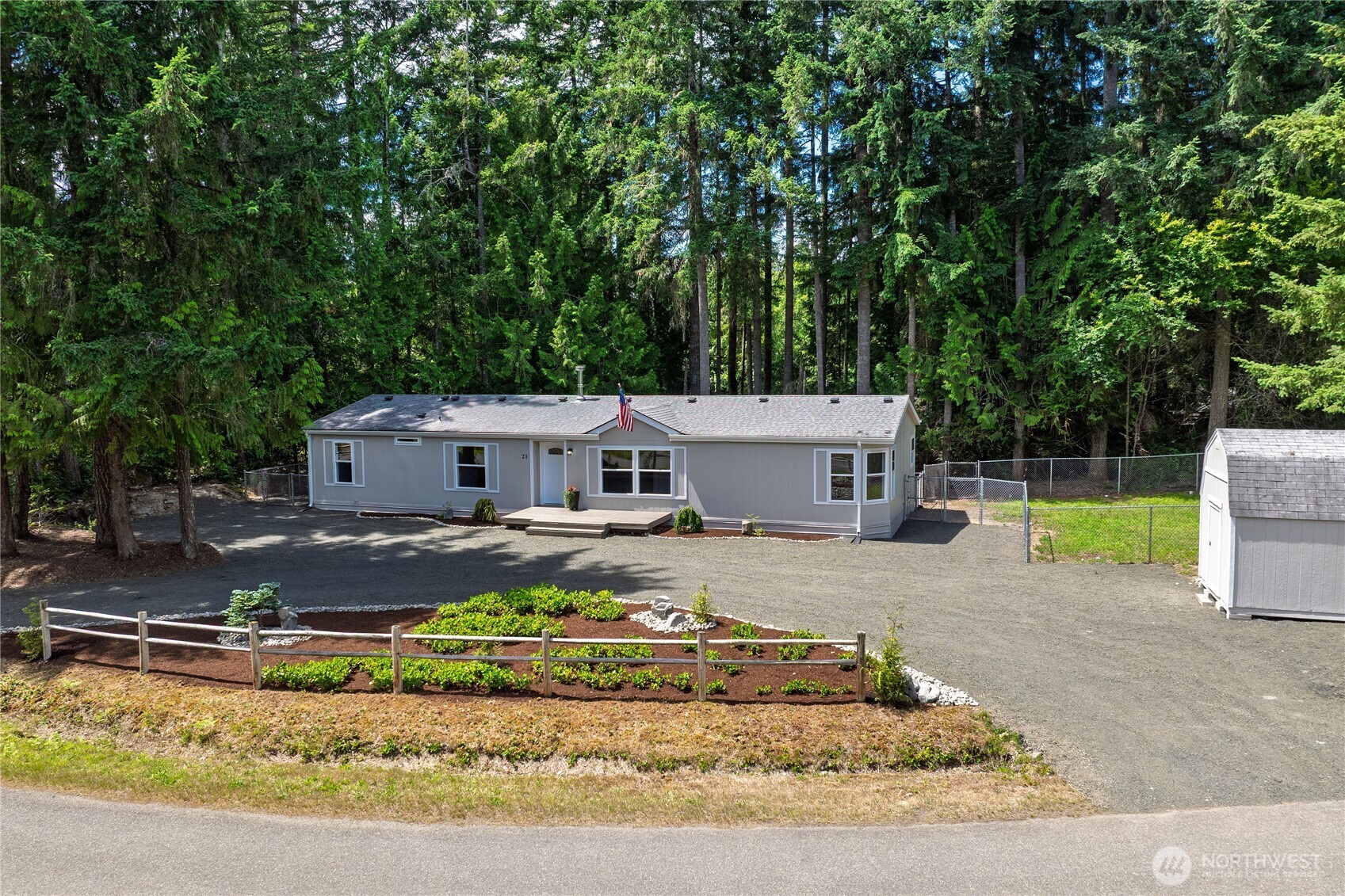 21 E Willopa Road