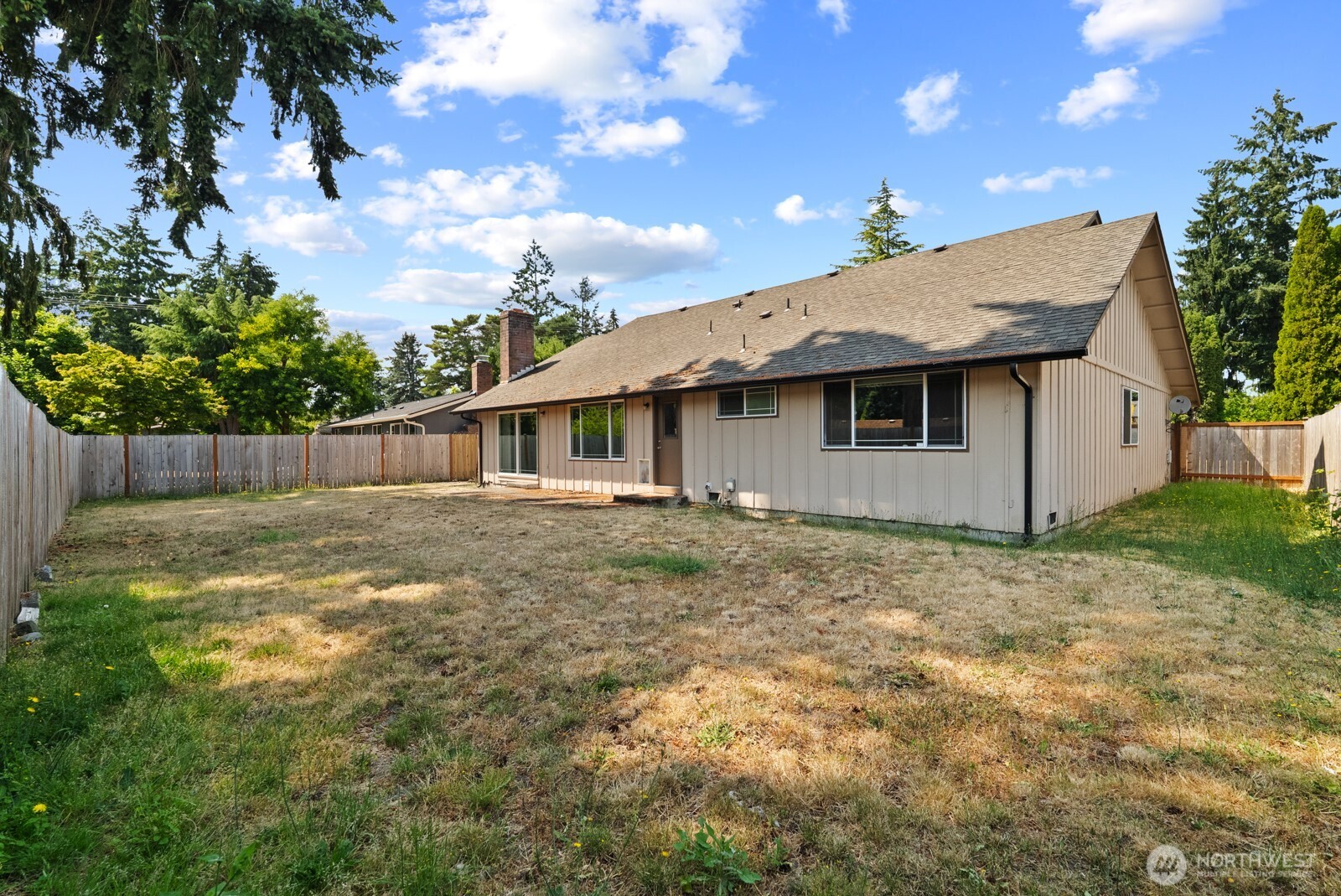 9824 Onyx Drive SW
