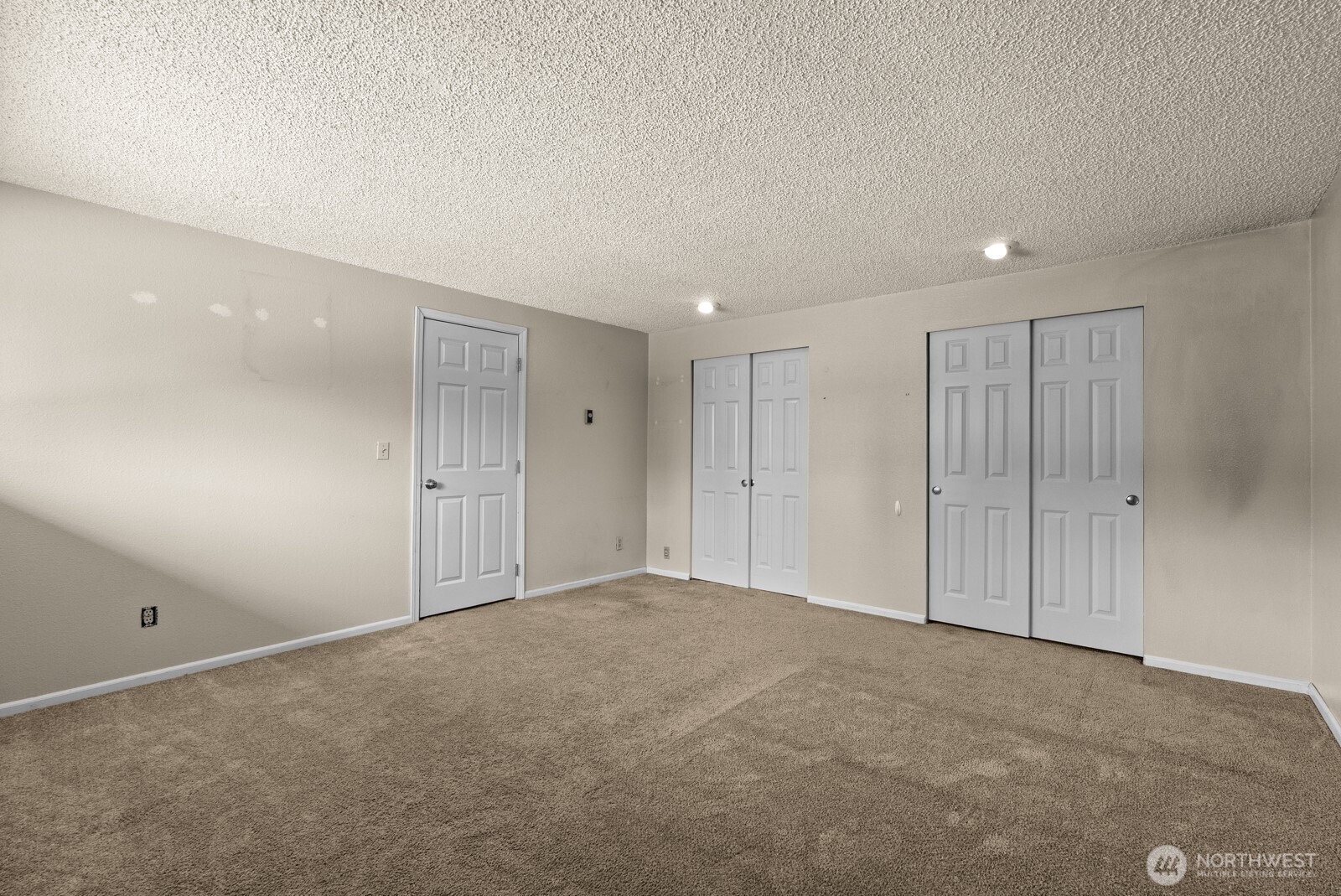 9824 Onyx Drive SW