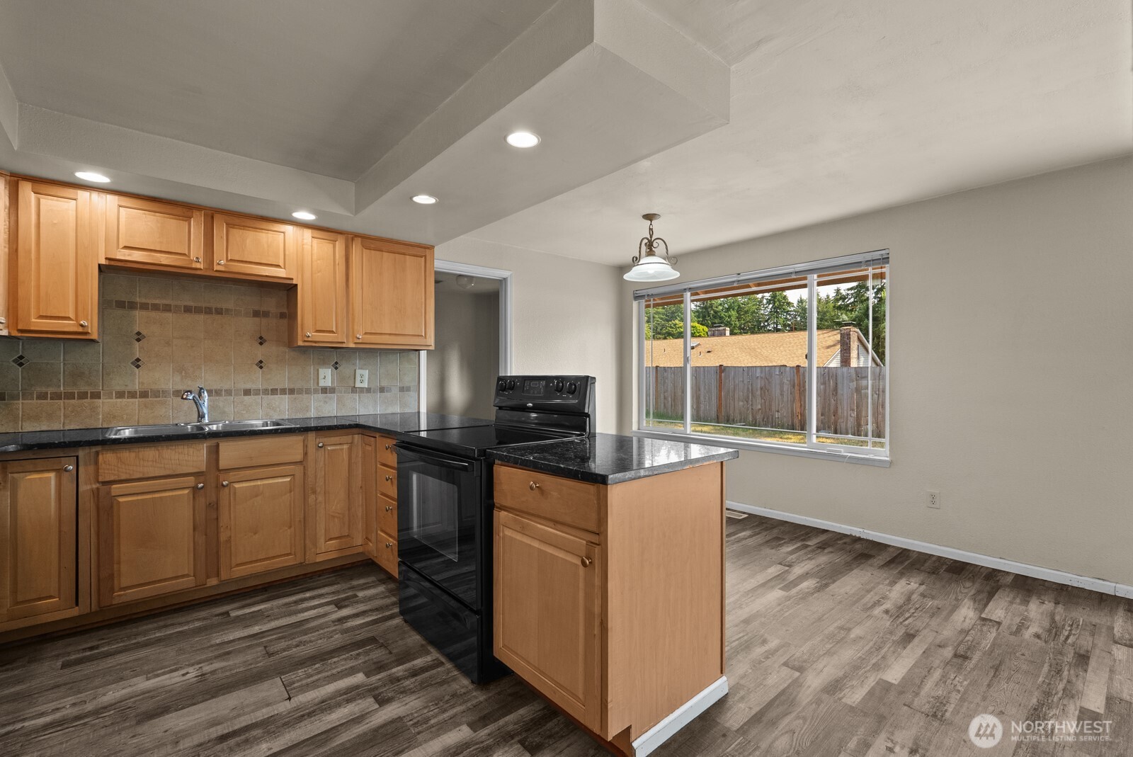 9824 Onyx Drive SW