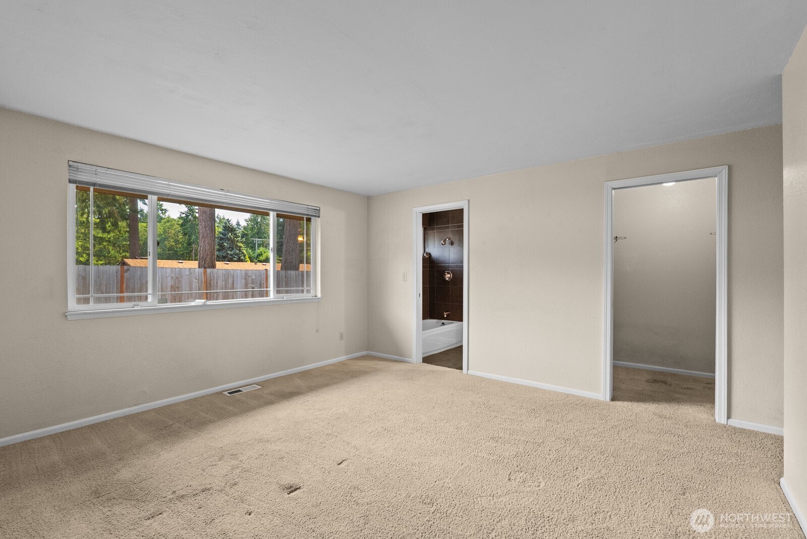 9824 Onyx Drive SW