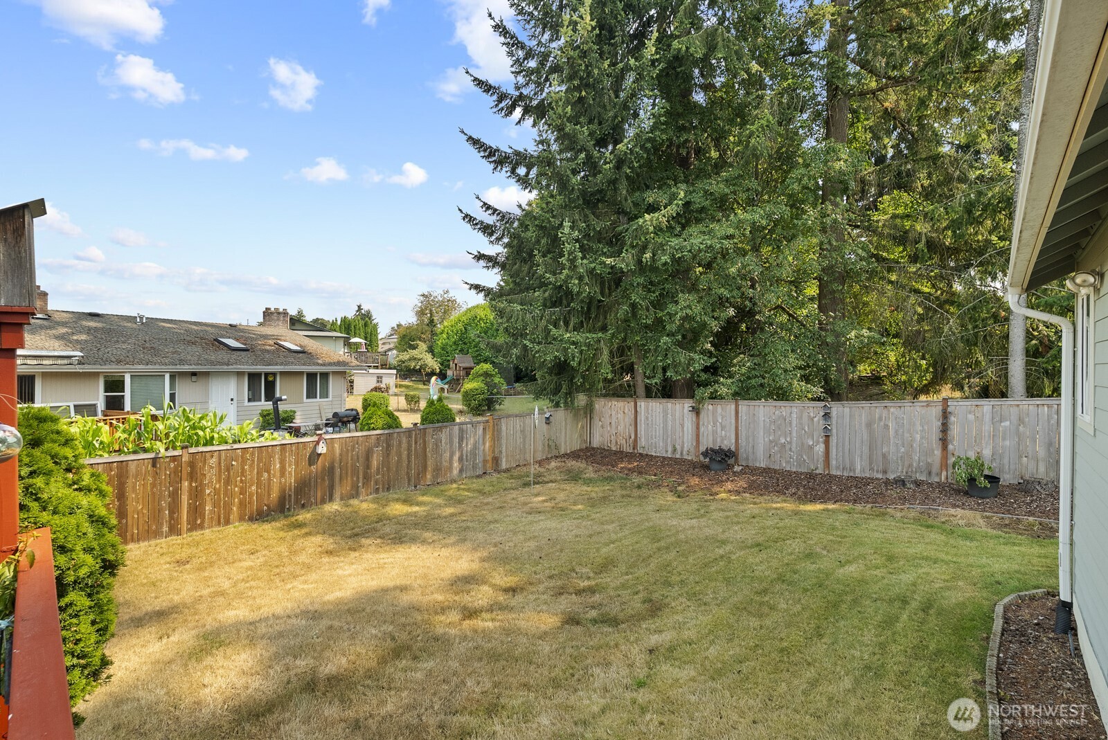 2744 Sutherland Place