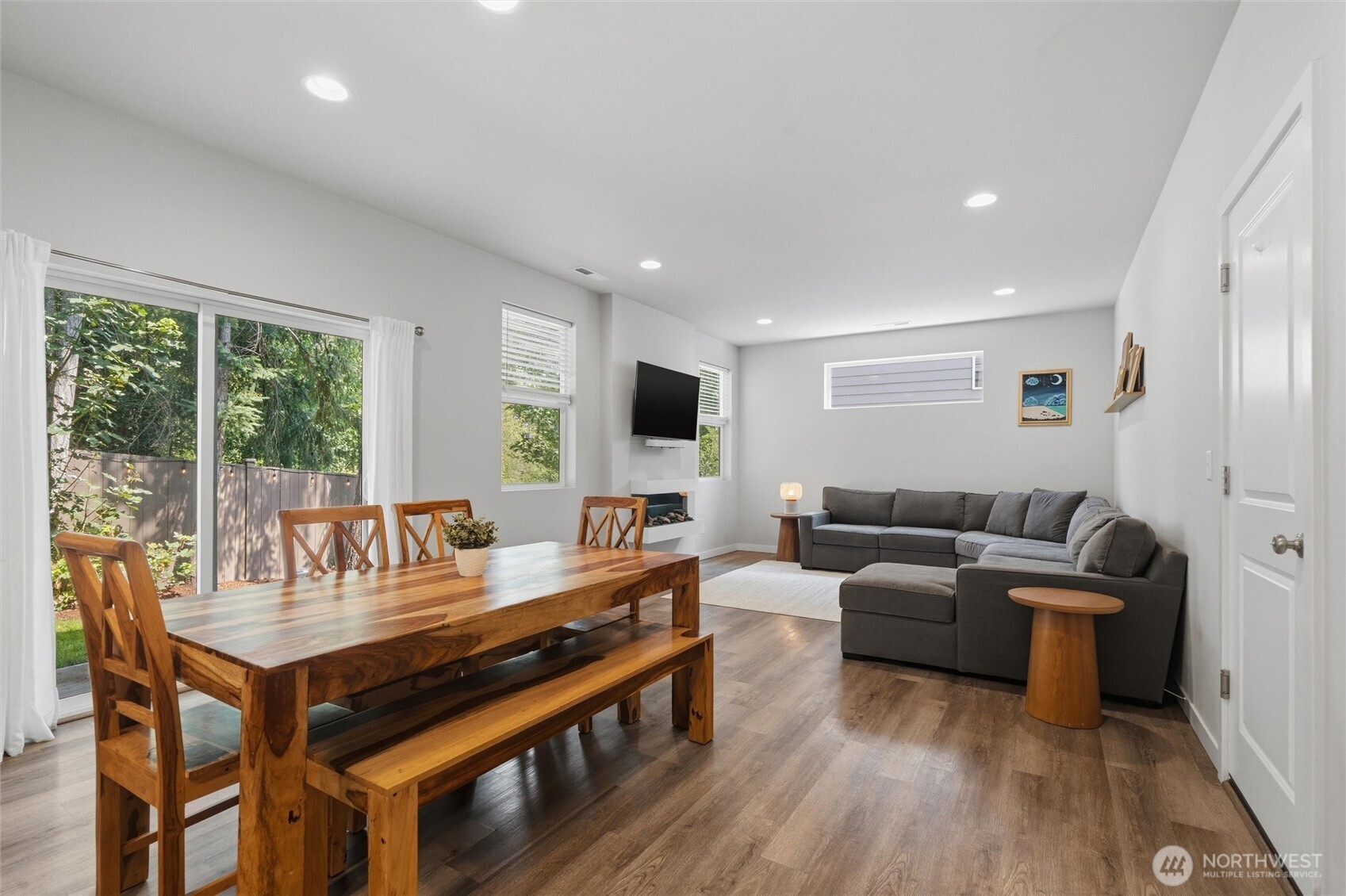 9237 Mint Loop NW