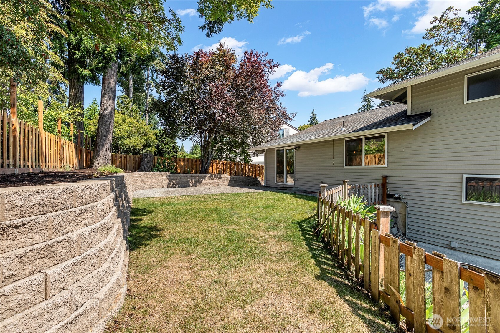 7902 89th Avenue SW