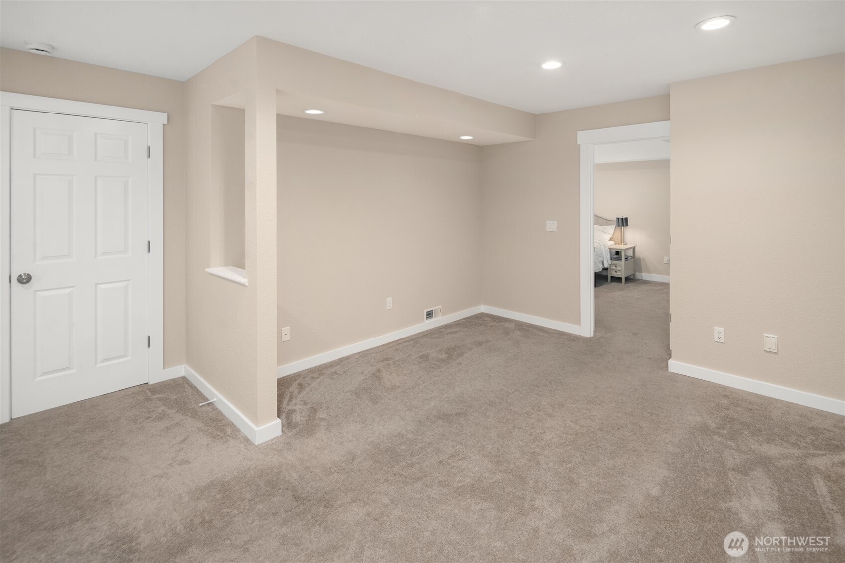 10516 36th Street Ct NW