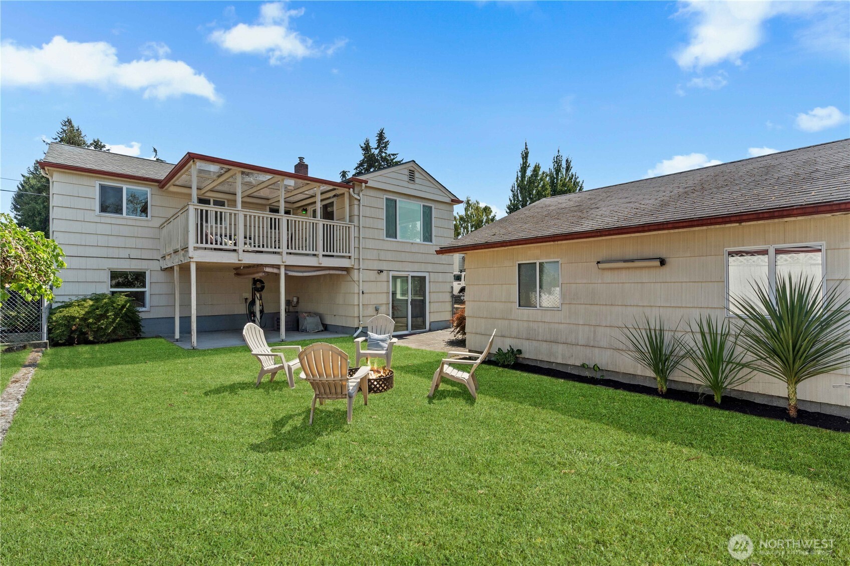3237 Solie Avenue