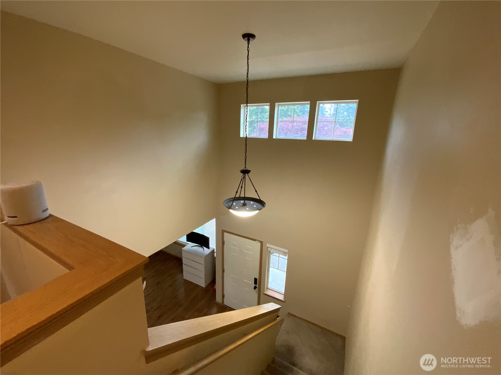1606 185th Street E