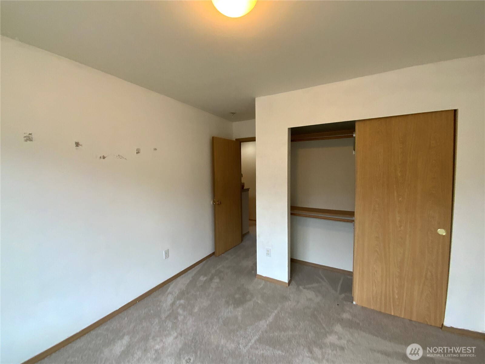 1606 185th Street E