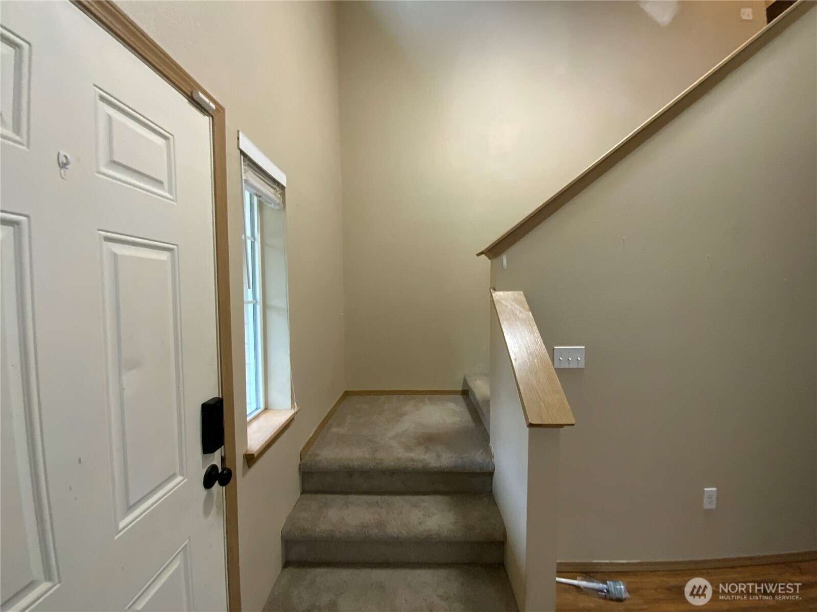 1606 185th Street E