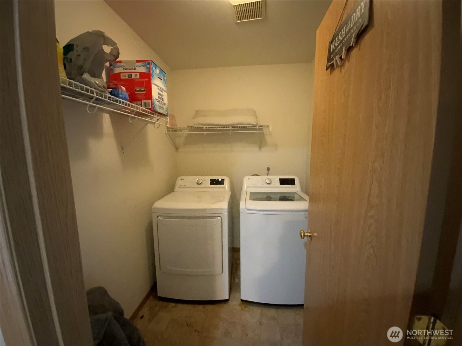 1606 185th Street E