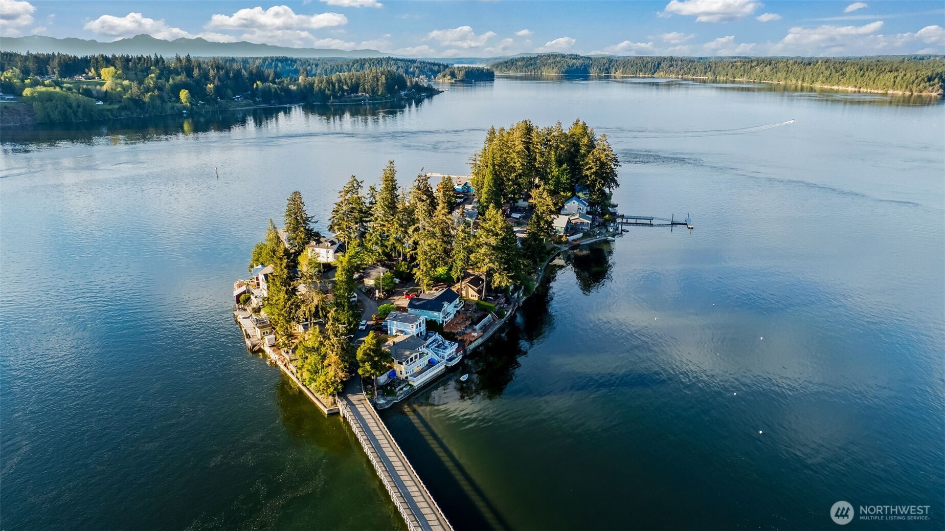 2838 Steamboat Island Loop NW