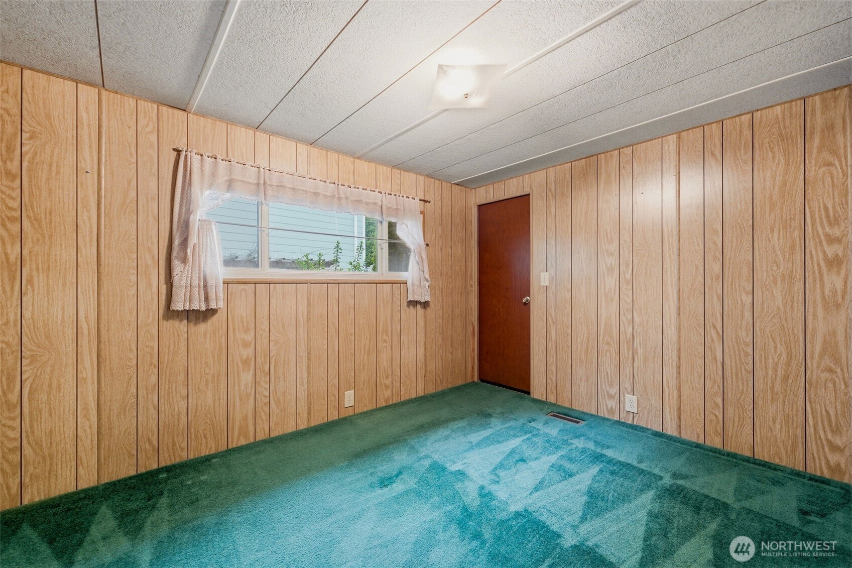 2838 Steamboat Island Loop NW