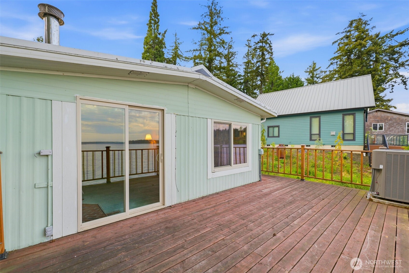 2838 Steamboat Island Loop NW