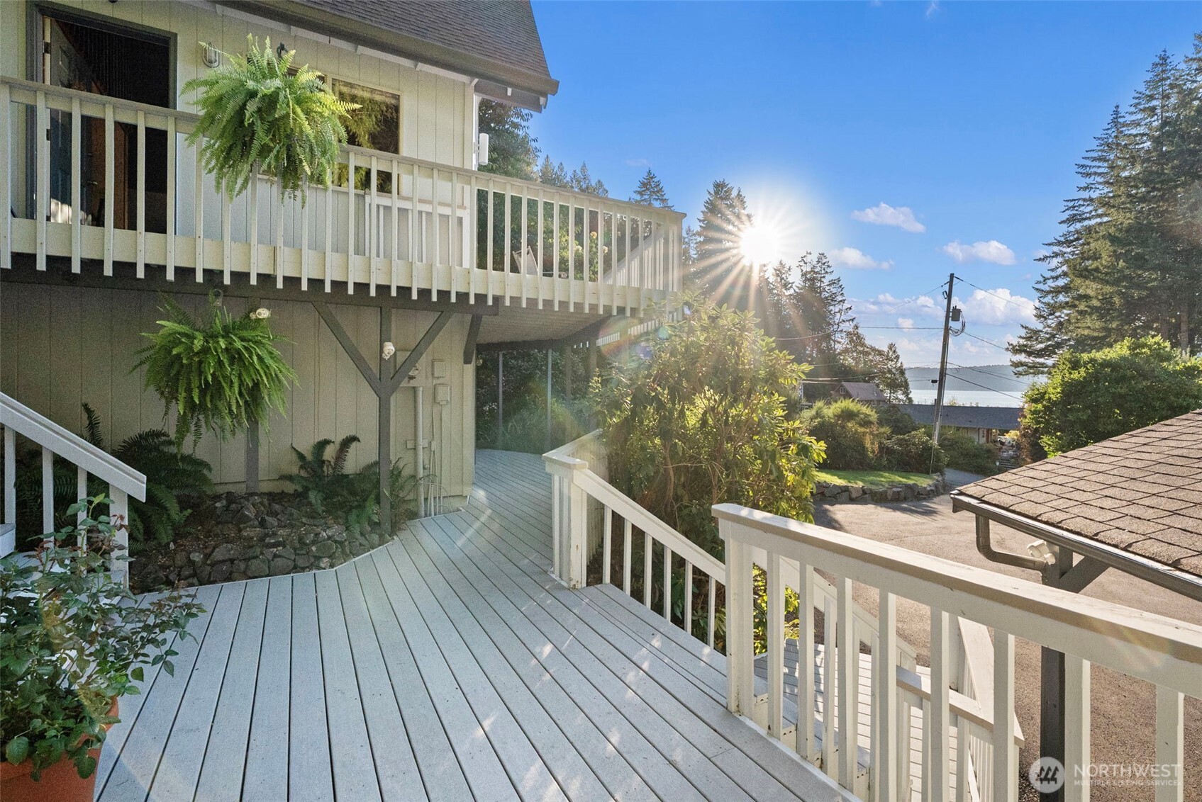 61 E Twanoh Tides Drive