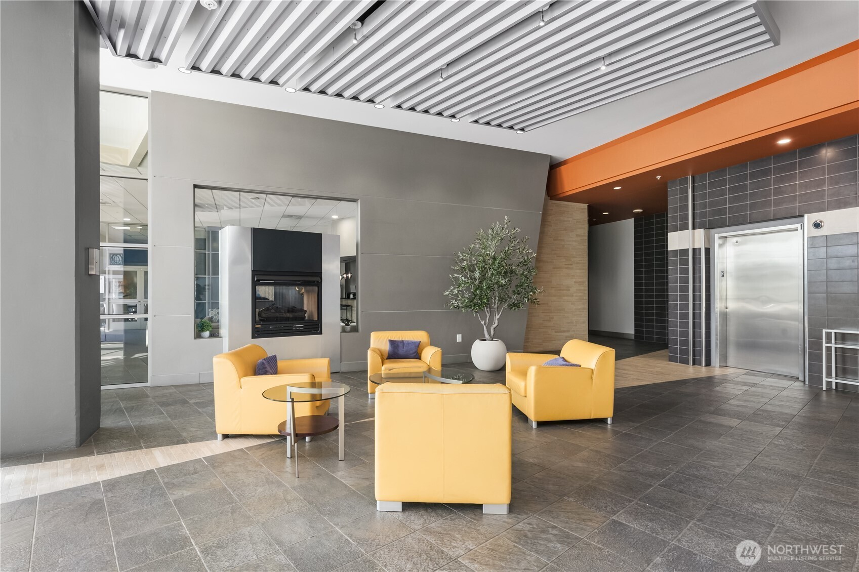 1515 Dock Street Unit: 706