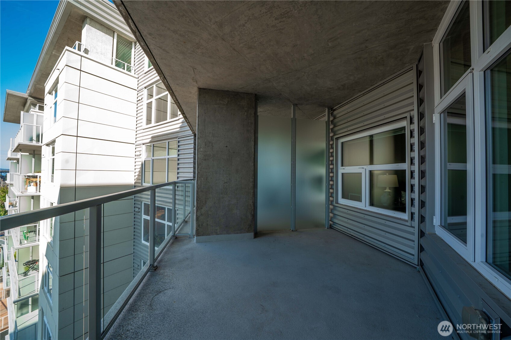 1515 Dock Street Unit: 706