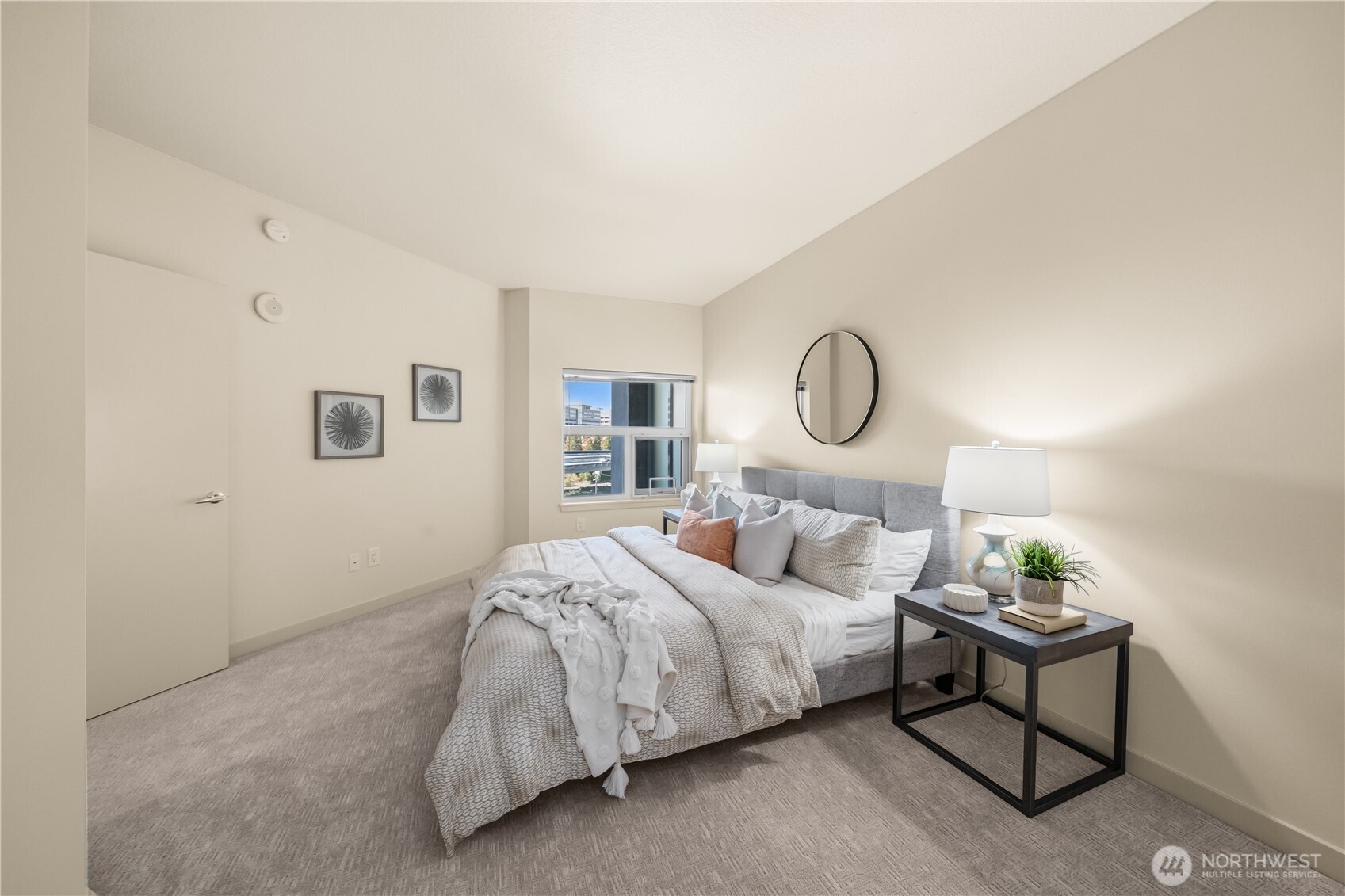 1515 Dock Street Unit: 706