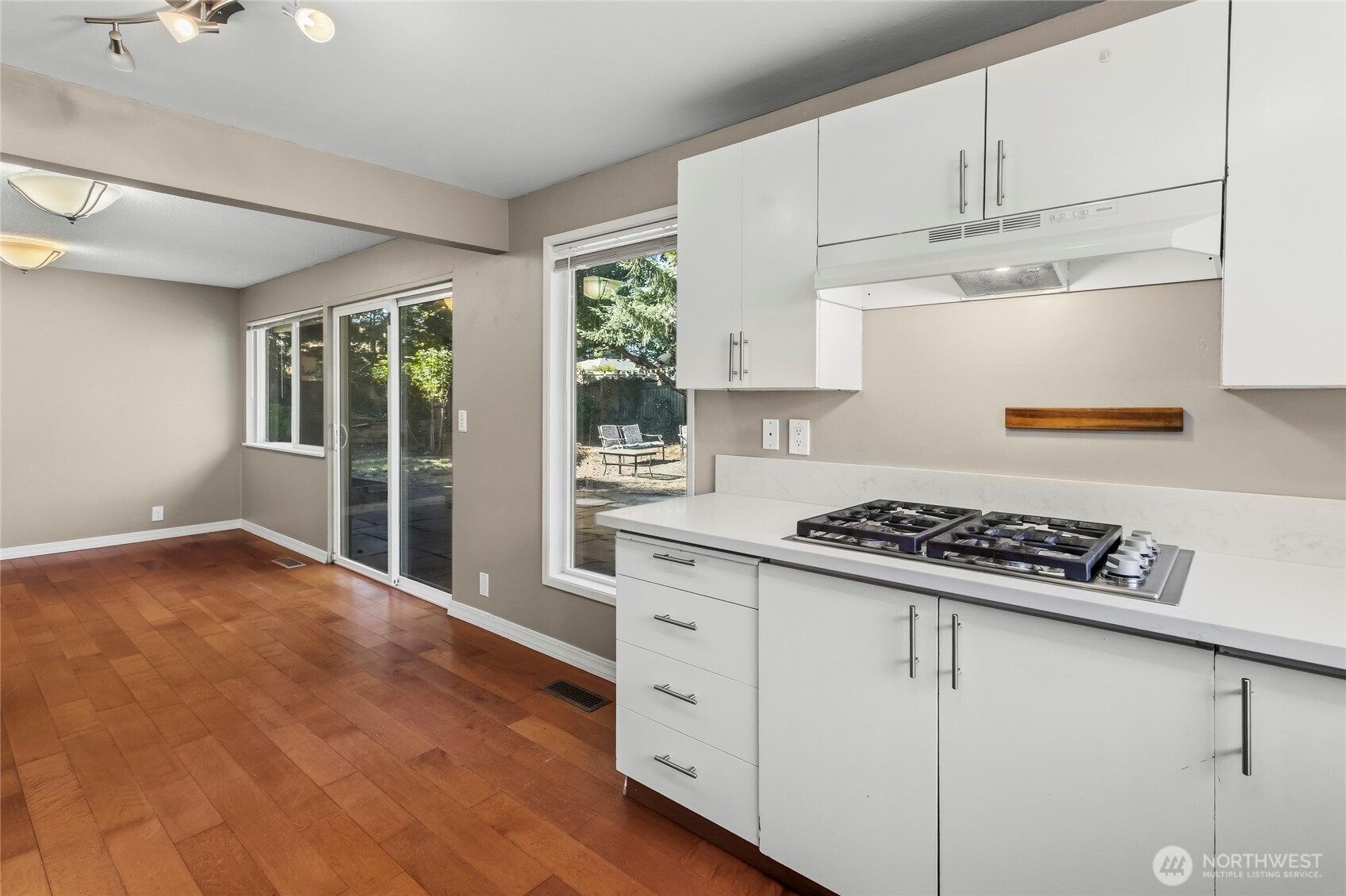 7211 44th Street W