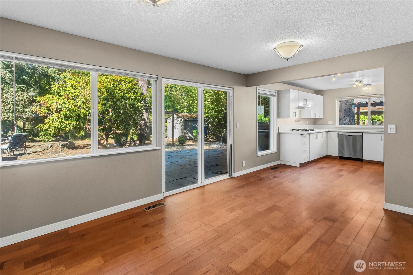 7211 44th Street W