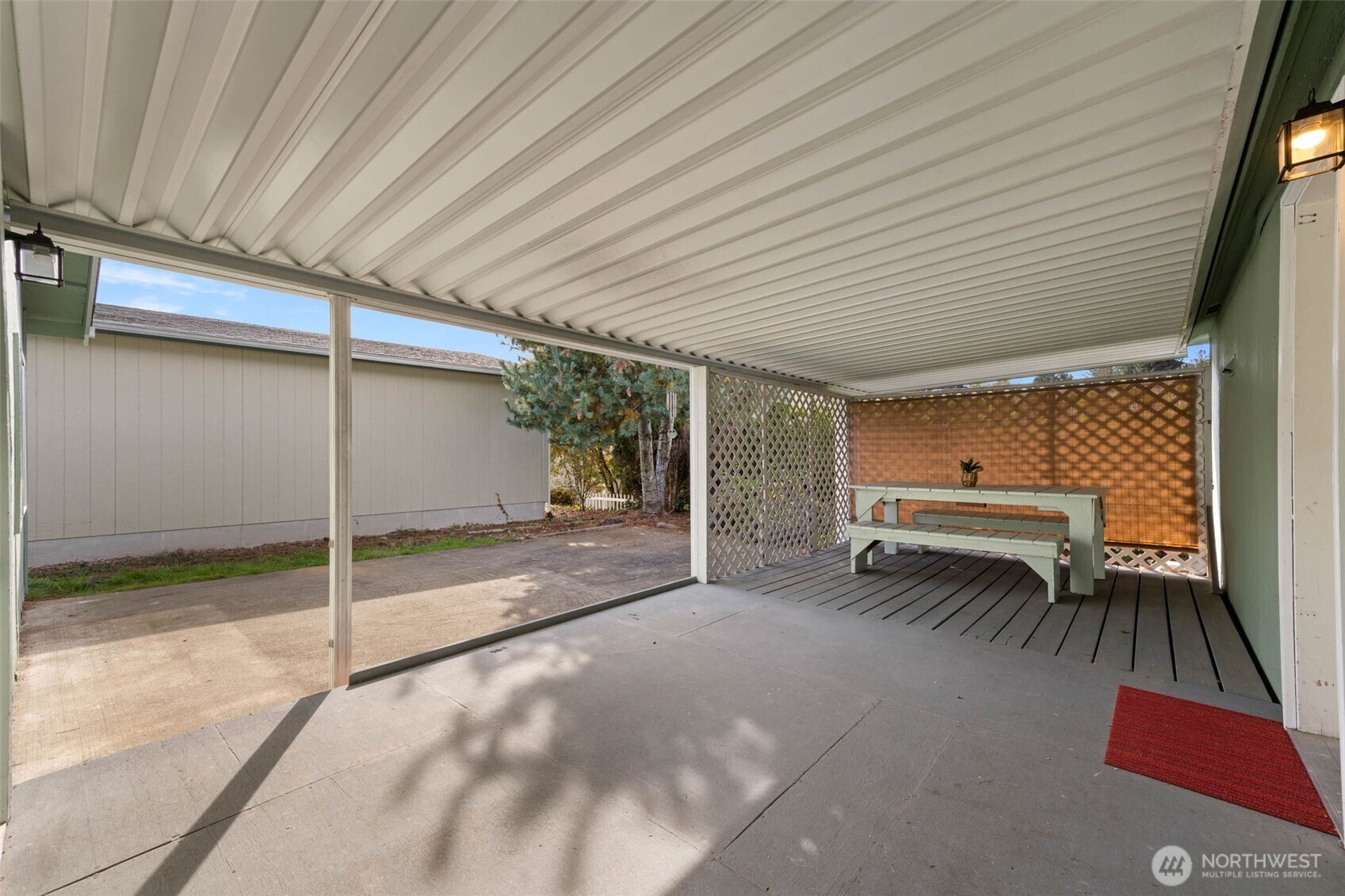 5081 E Gray Sea Eagle Lane SW