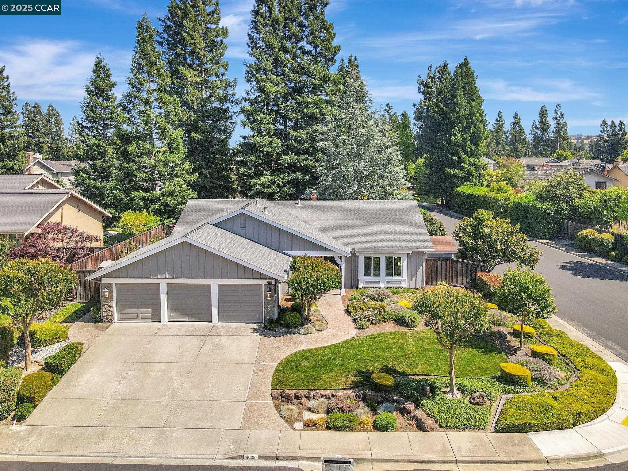 4095 Dunbarton Cir