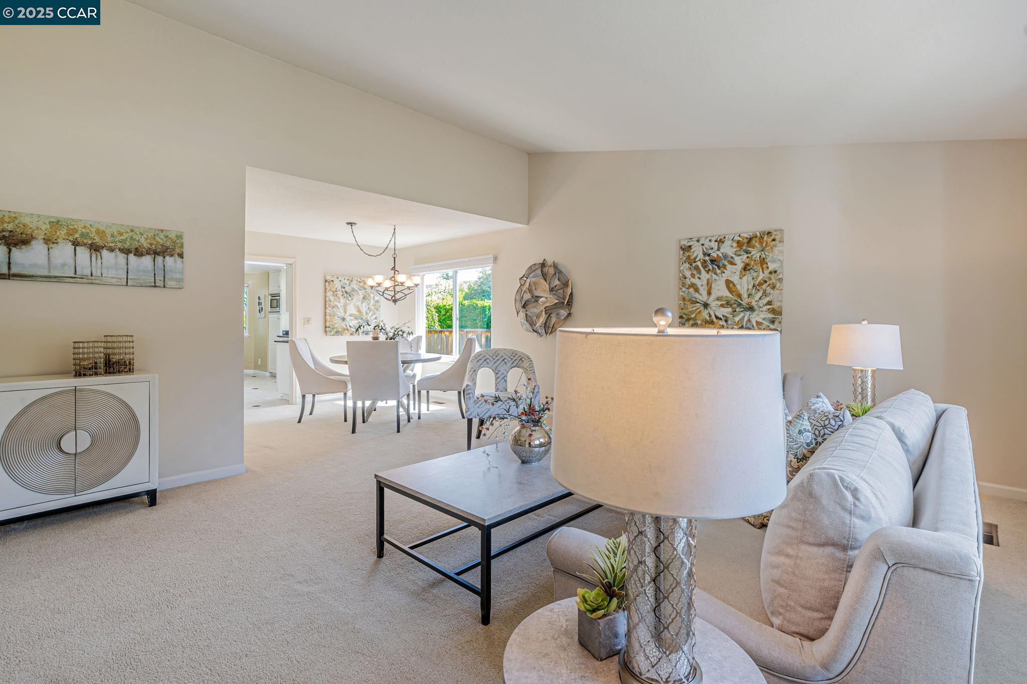 4095 Dunbarton Cir