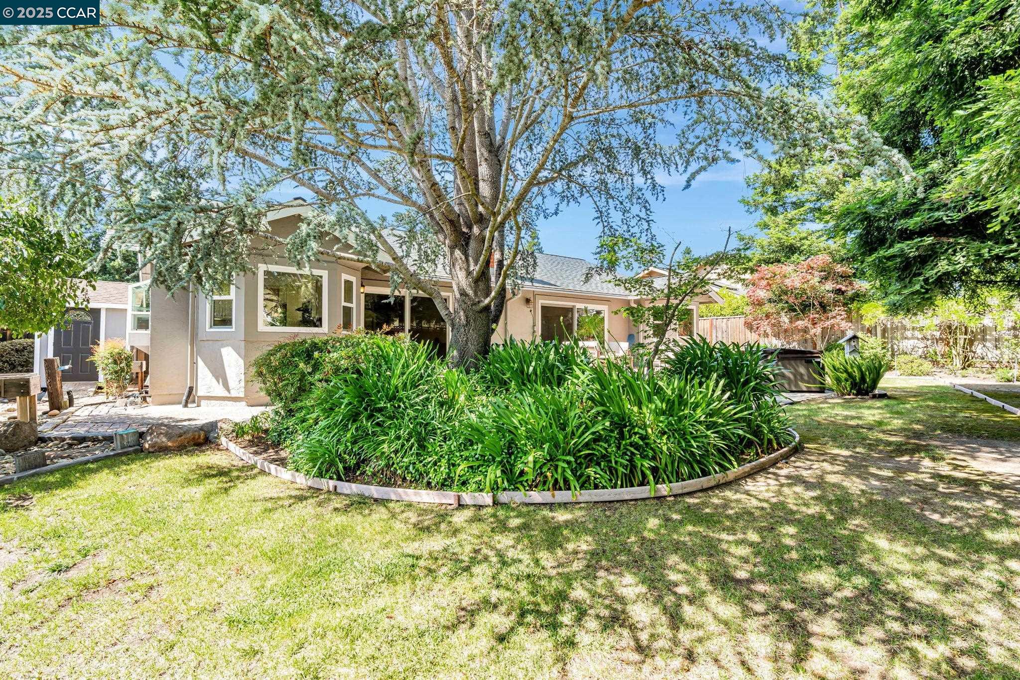 4095 Dunbarton Cir