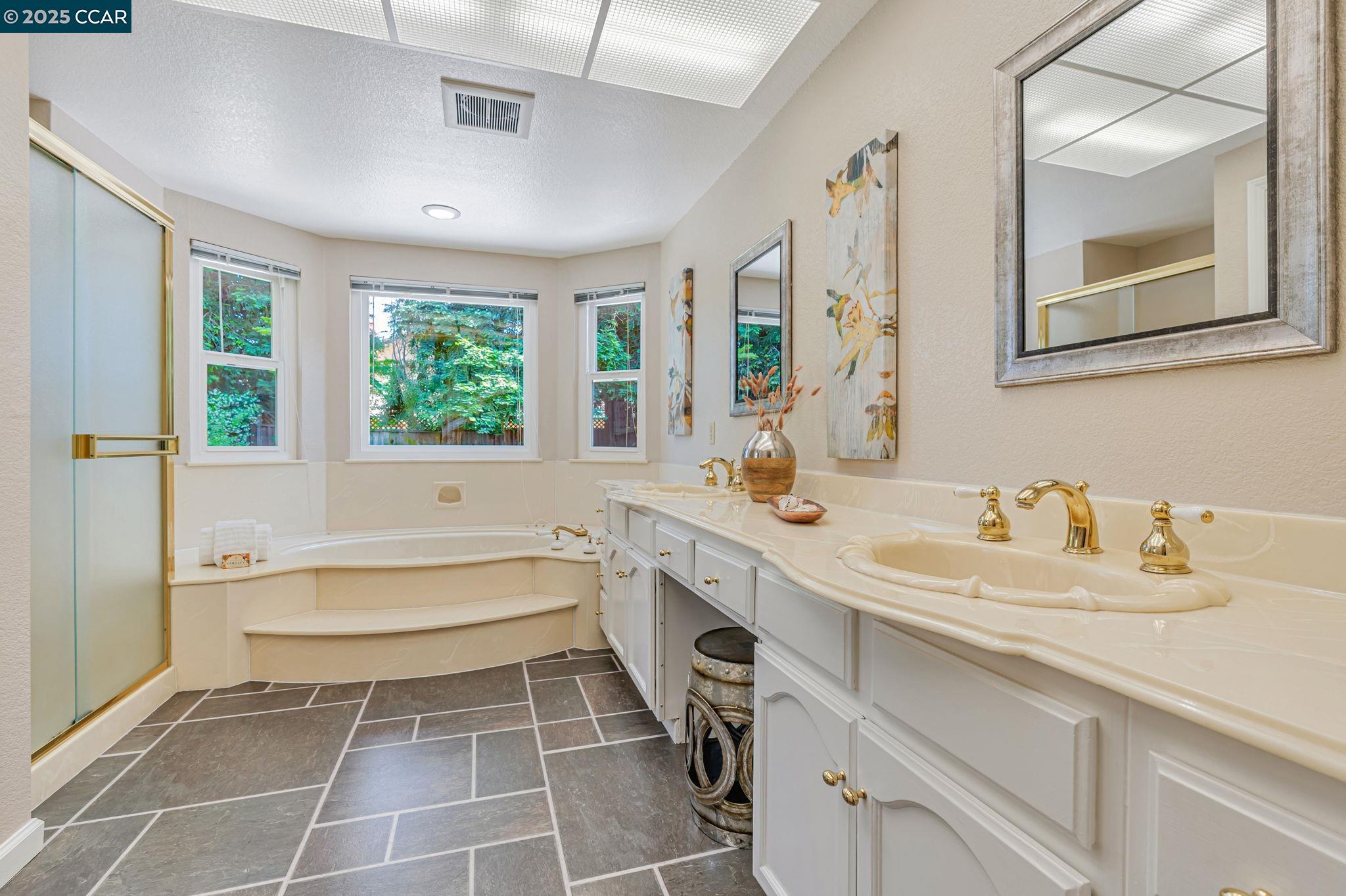 4095 Dunbarton Cir