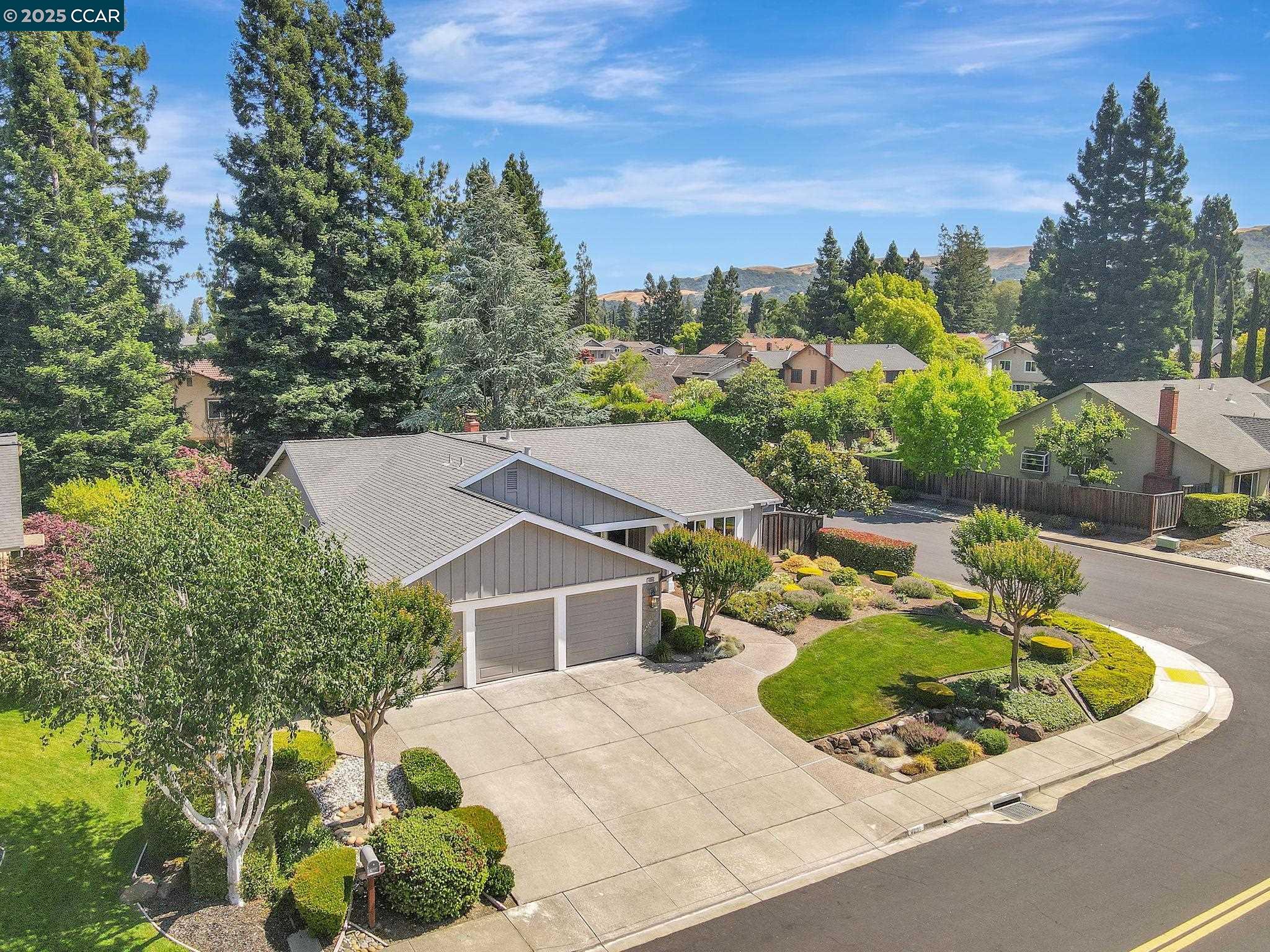 4095 Dunbarton Cir