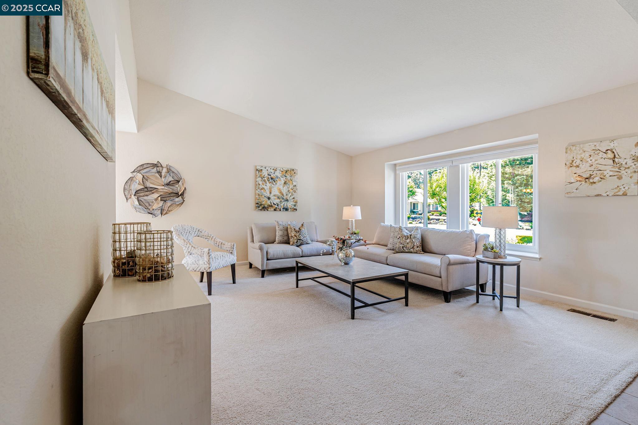 4095 Dunbarton Cir