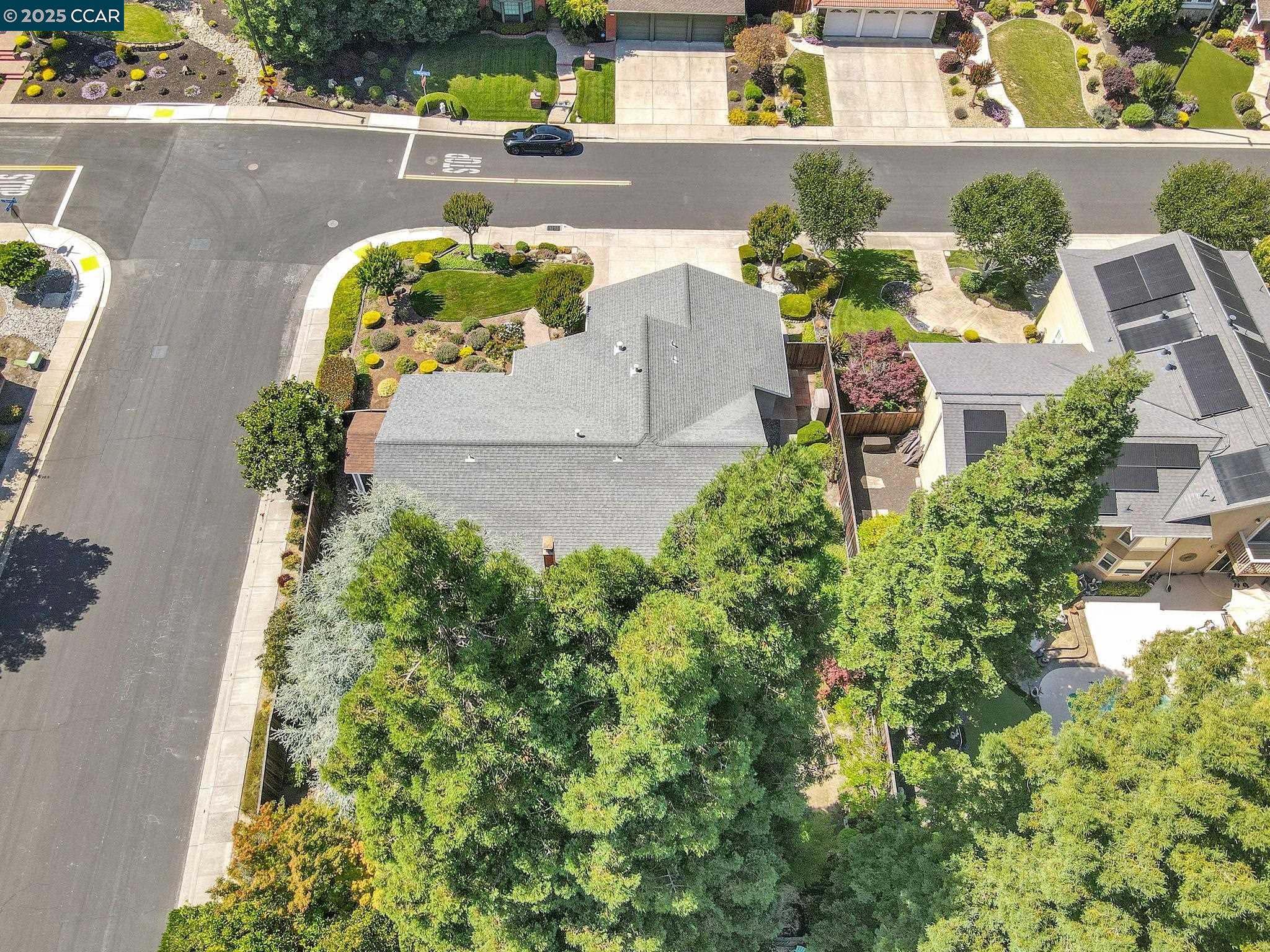 4095 Dunbarton Cir