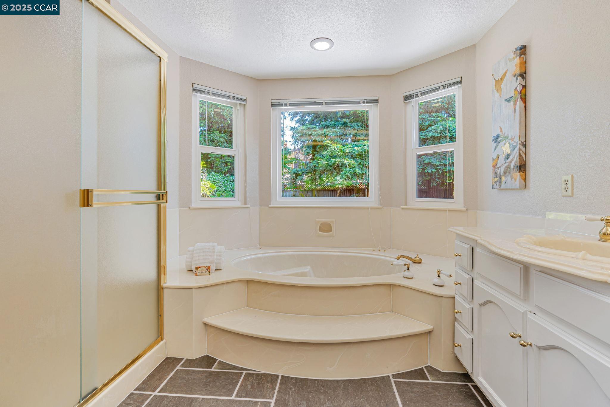 4095 Dunbarton Cir