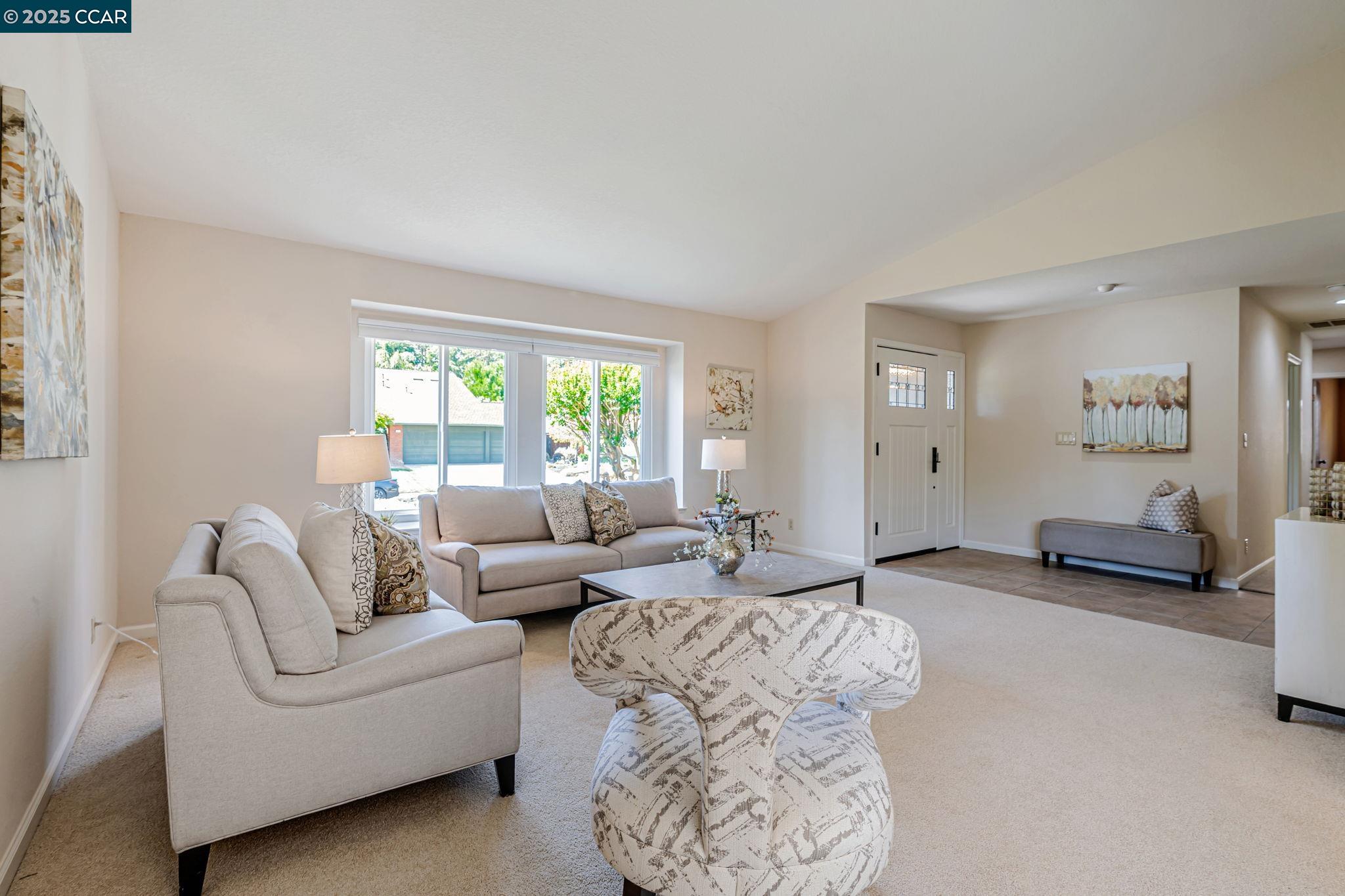 4095 Dunbarton Cir