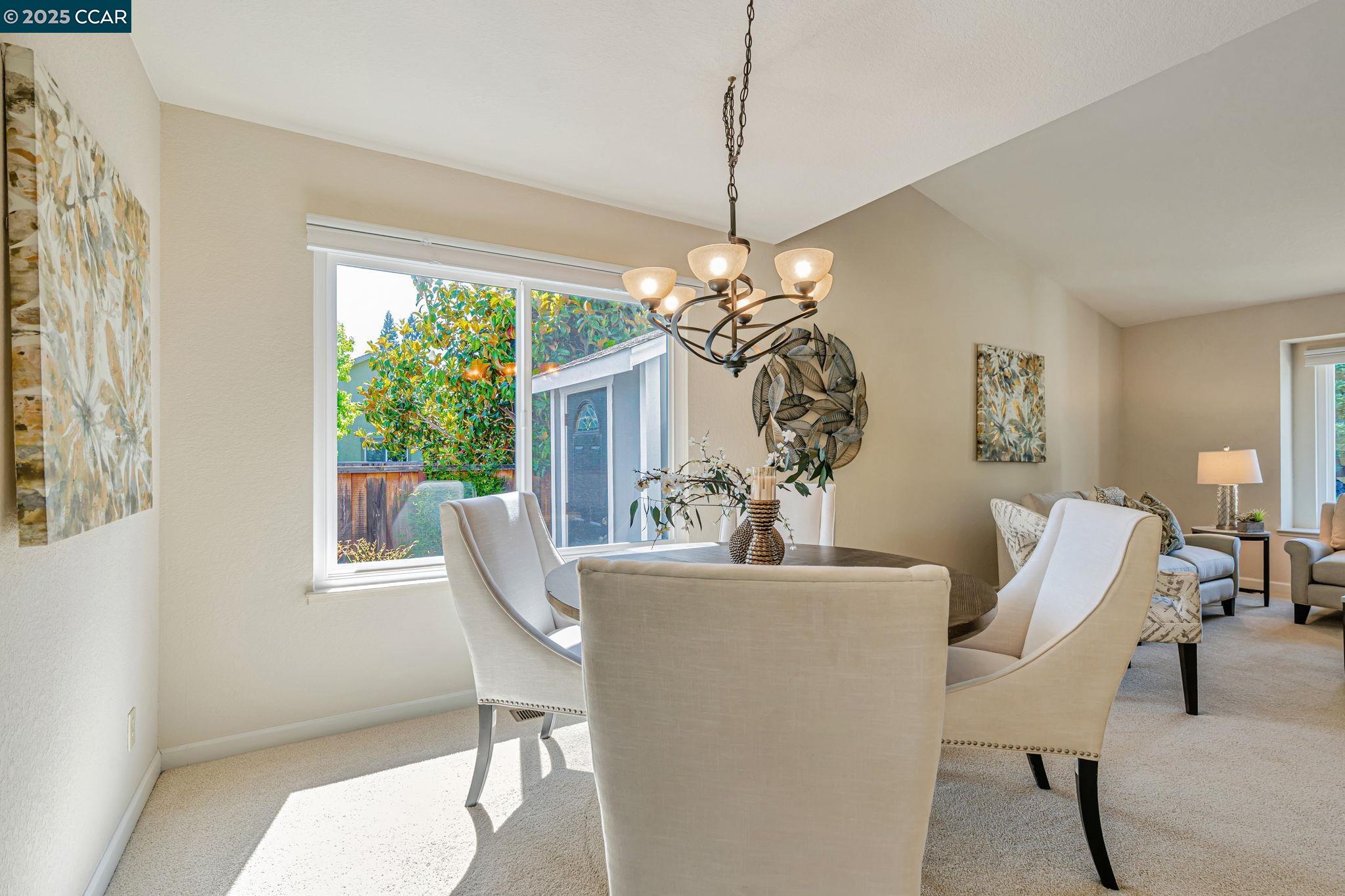 4095 Dunbarton Cir