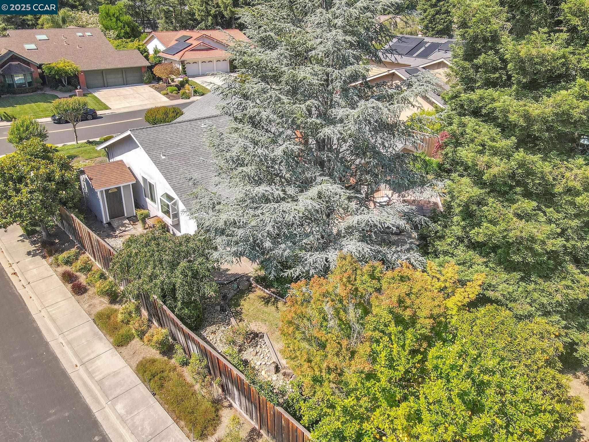 4095 Dunbarton Cir