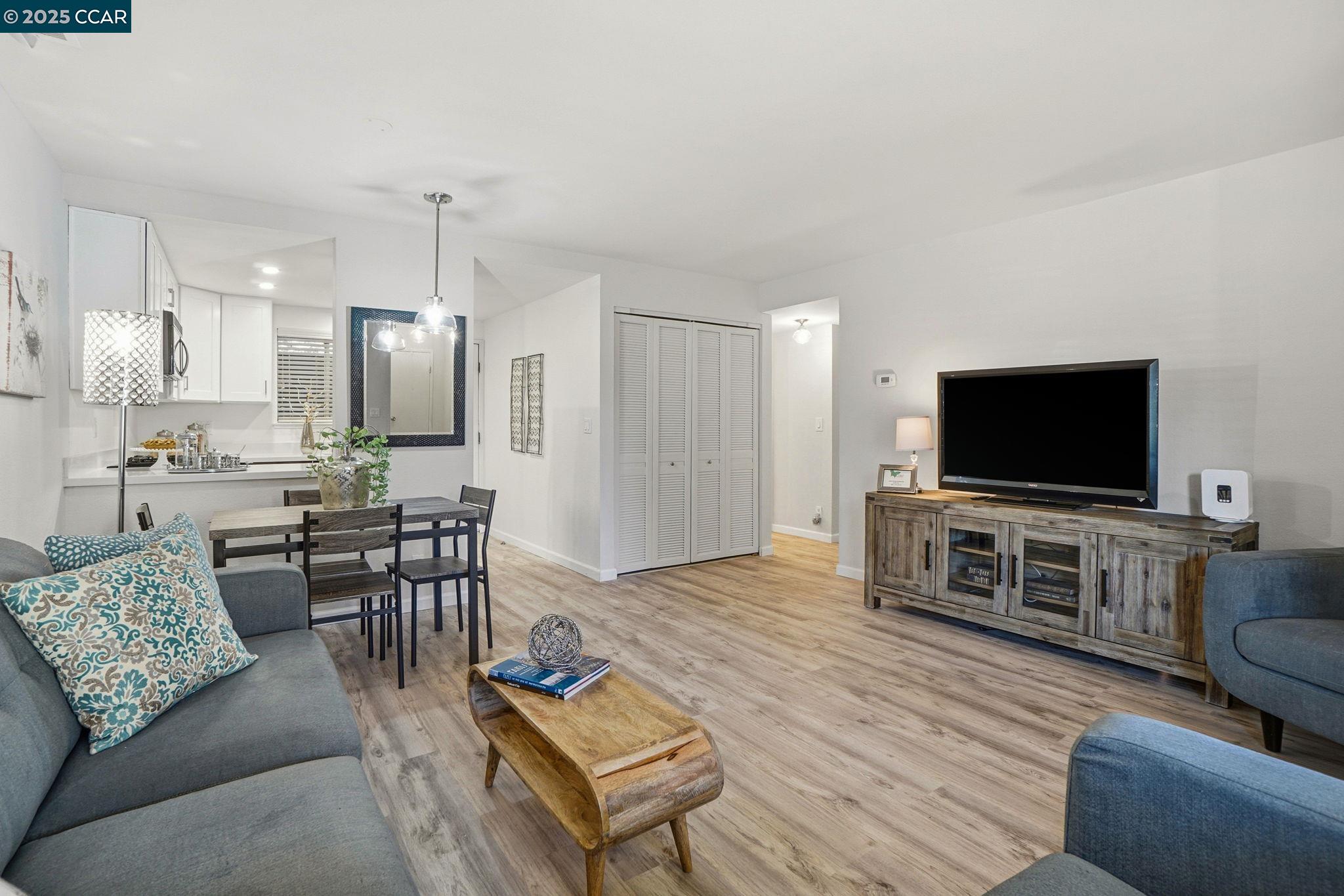 1520 Schenone Ct # 7