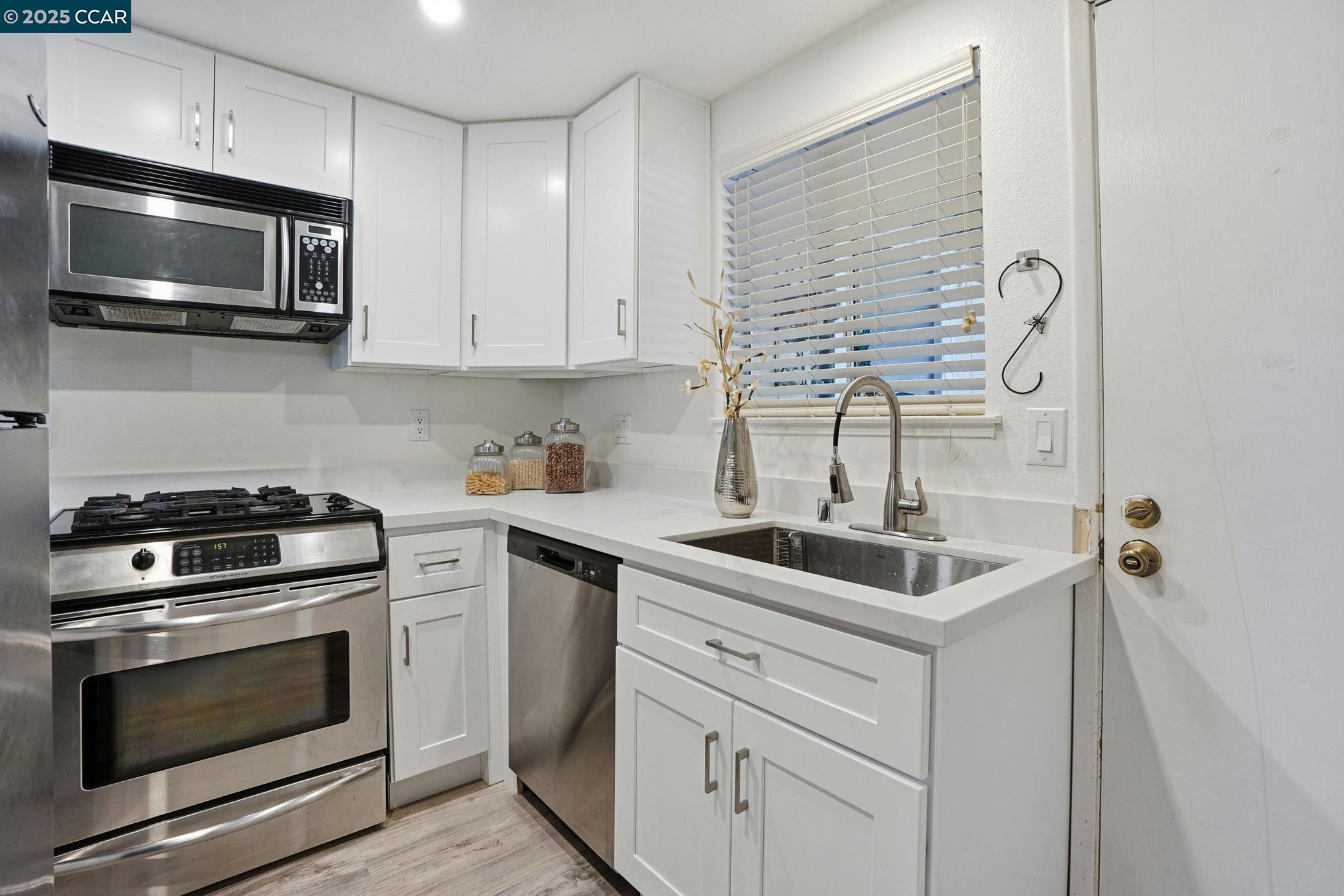 1520 Schenone Ct # 7
