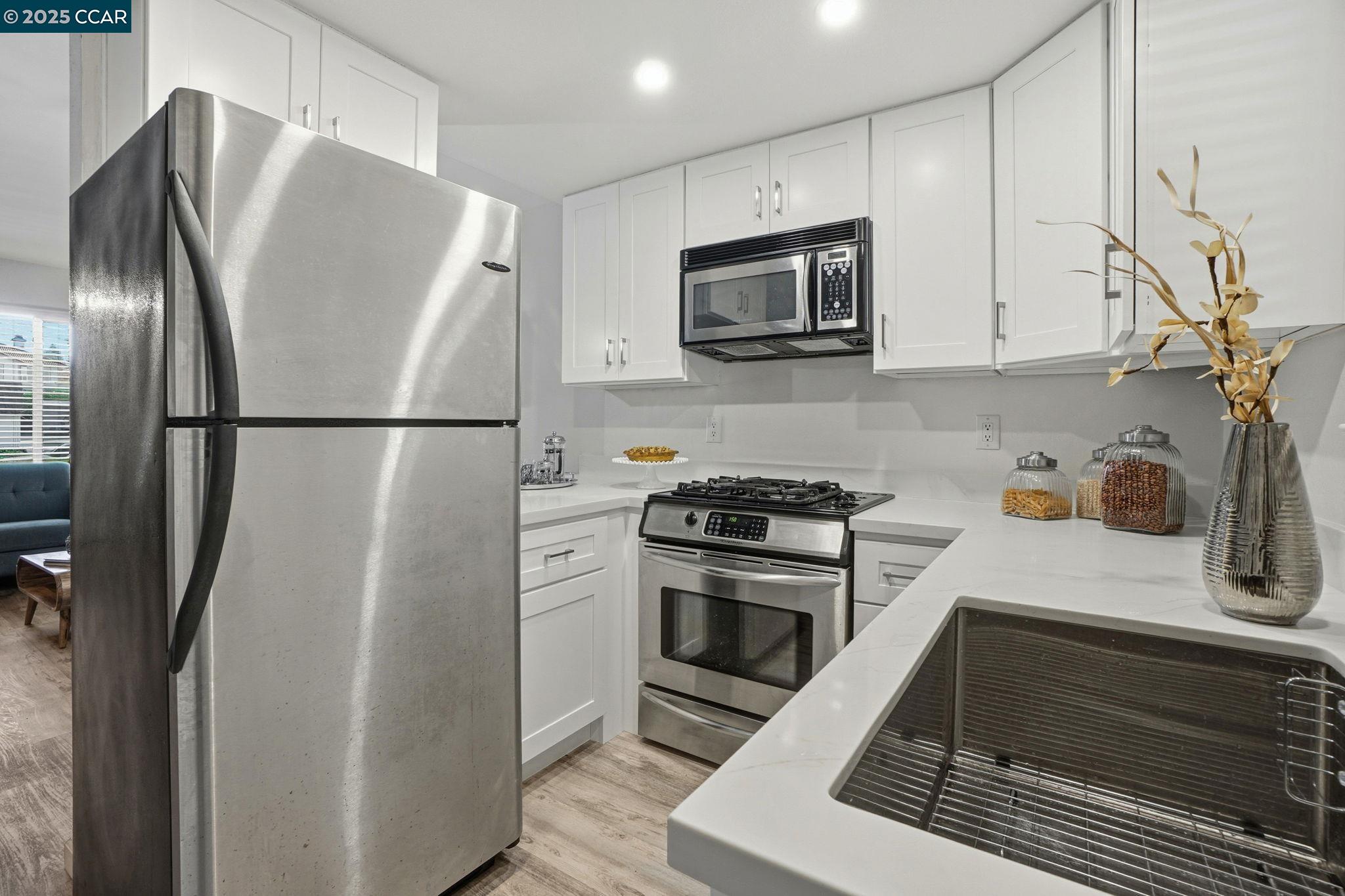 1520 Schenone Ct # 7