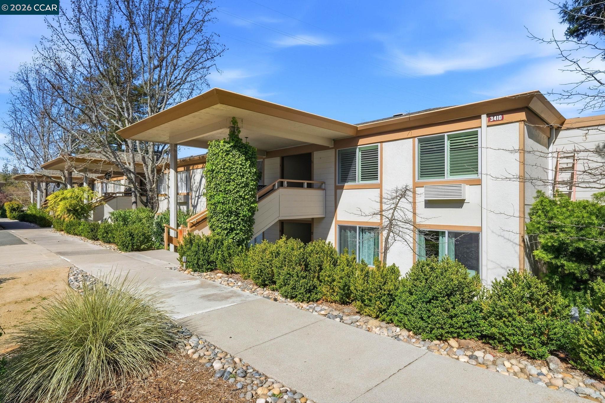 3410 Tice Creek Dr # 8