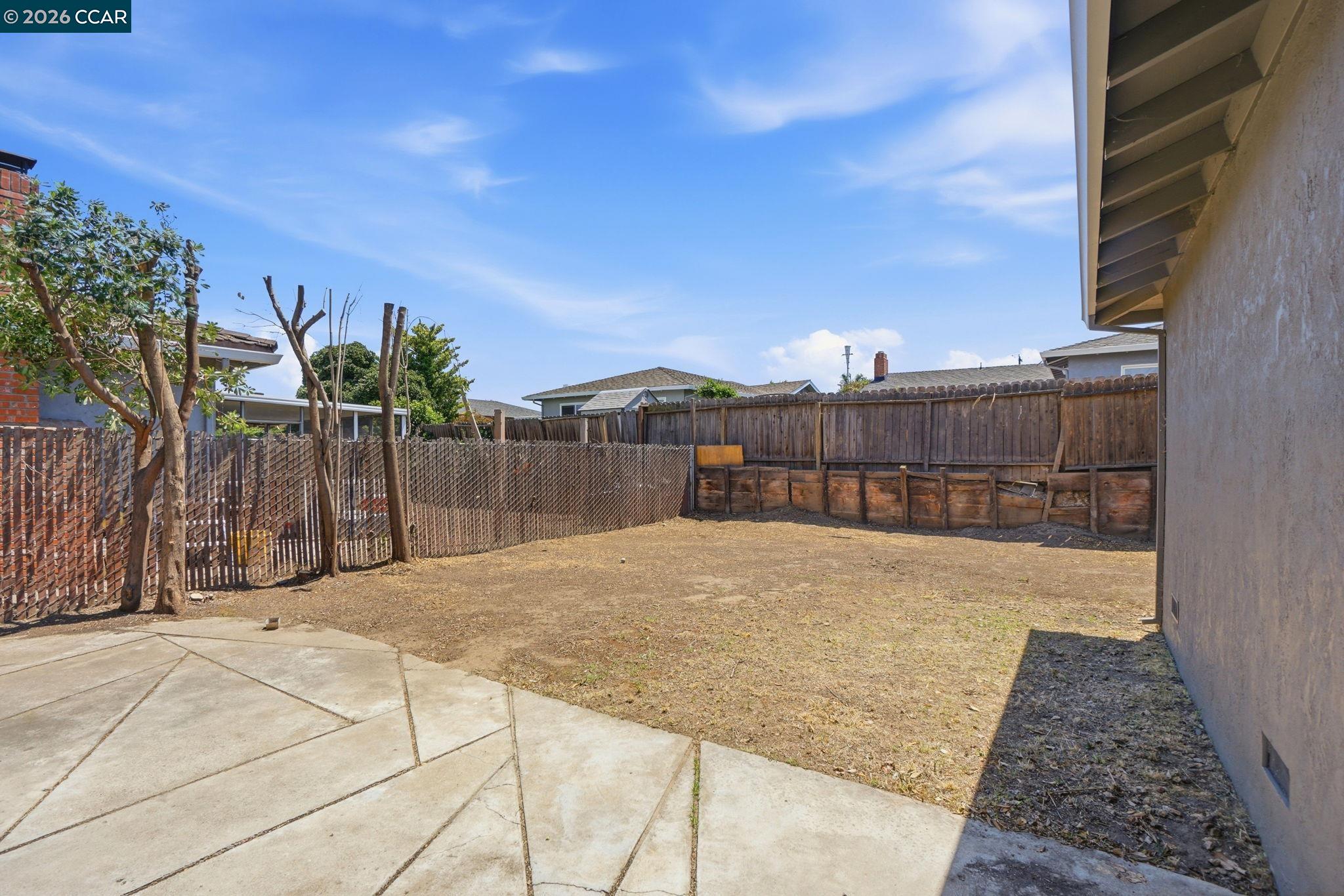 1424 Yosemite Dr